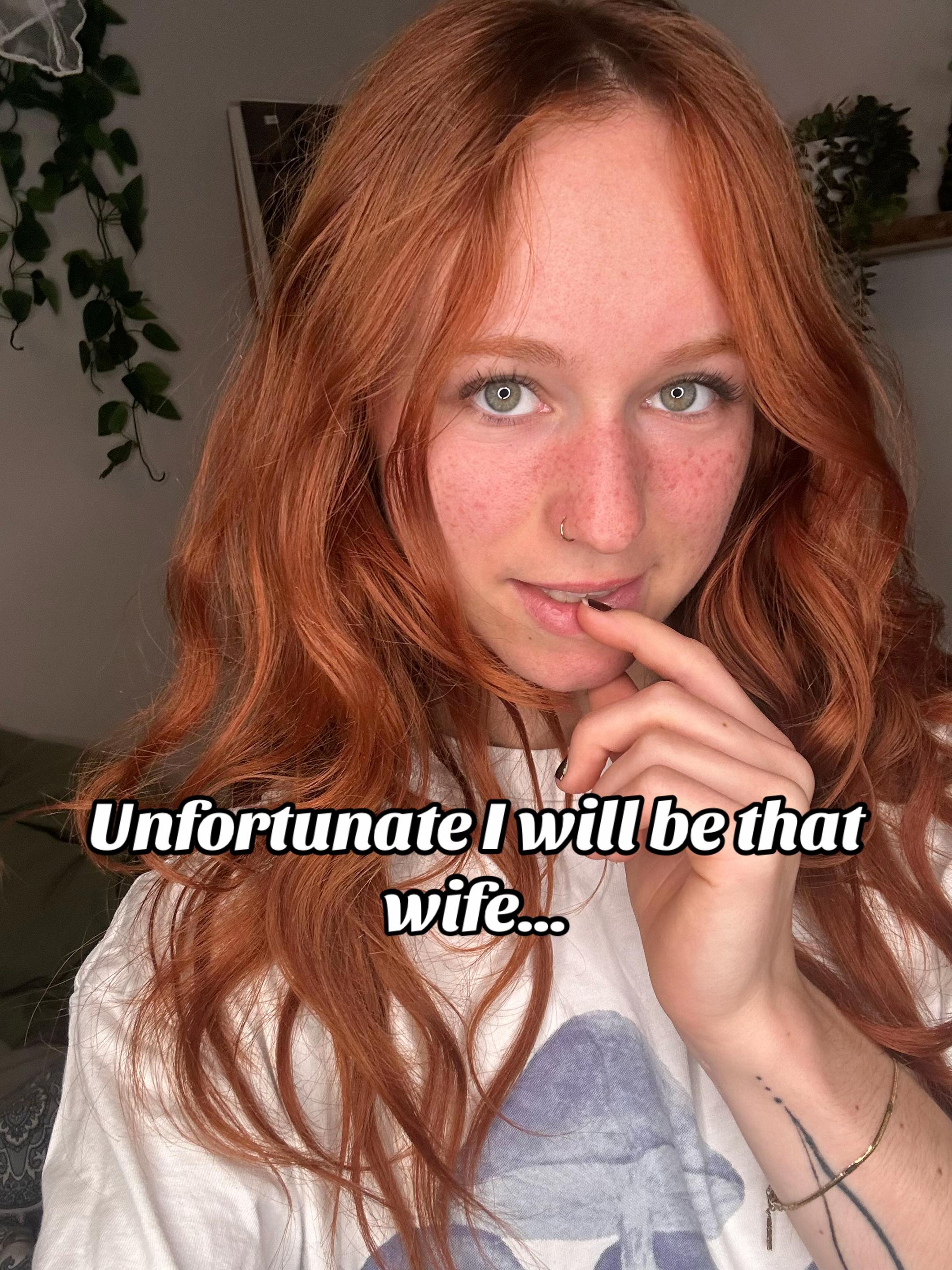 @Elliee