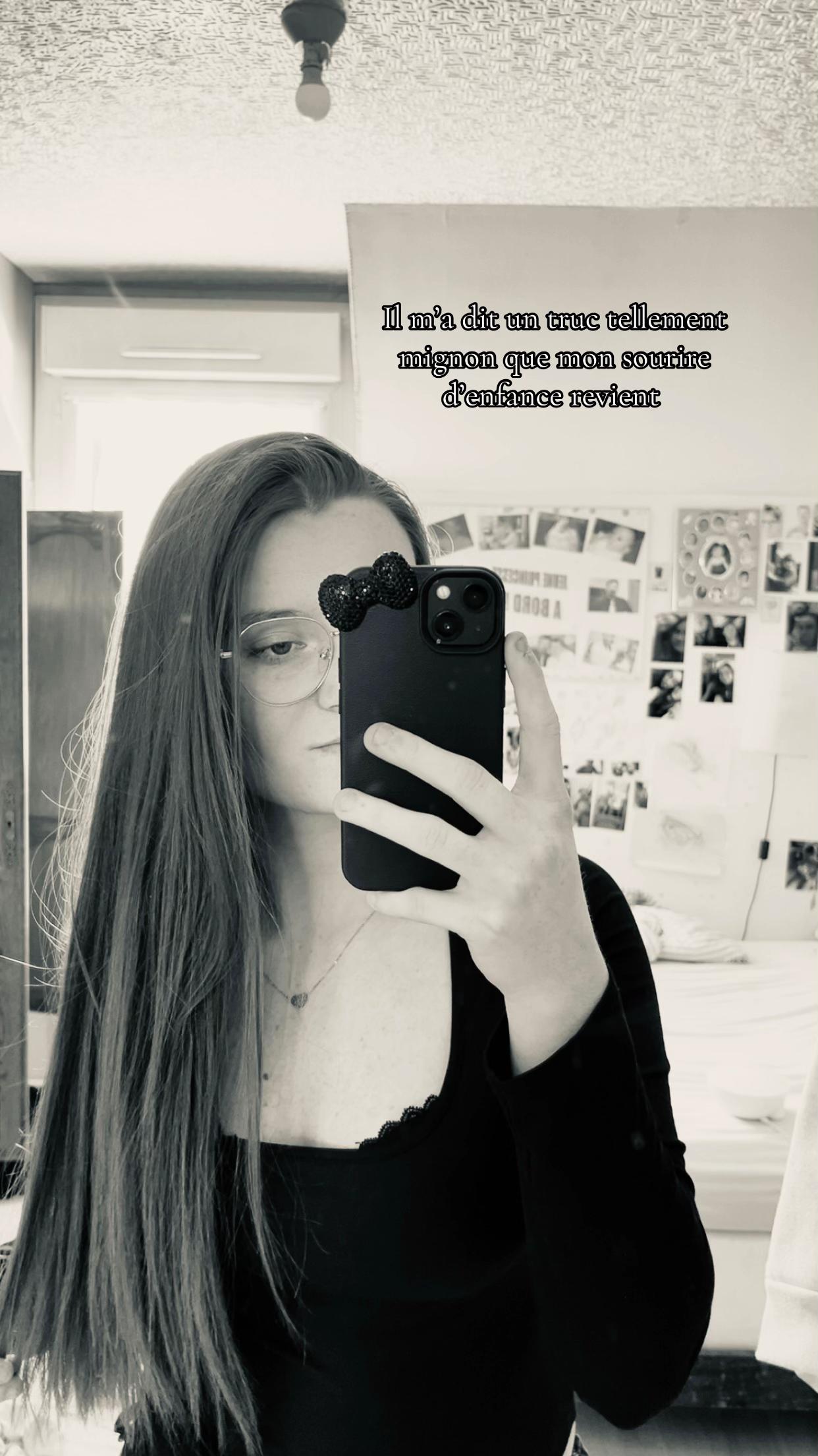 @𝒞𝒽𝒶𝓇𝓁ℴ𝓉𝓉ℯ 🤍