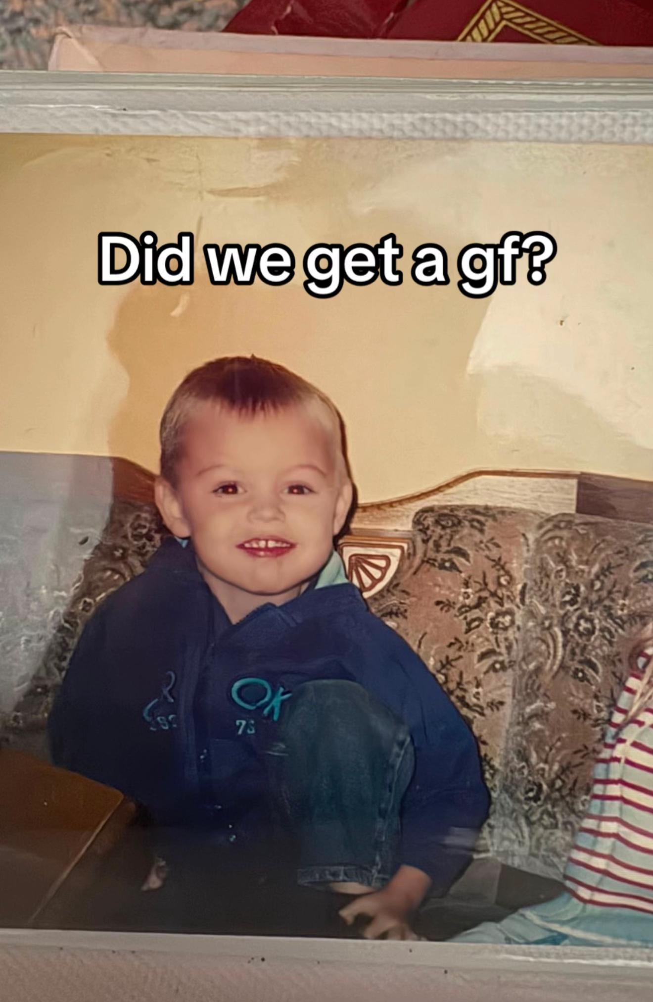 @𝕬𝖑𝖋𝖎𝖊 𝕳𝖆𝖗𝖗𝖎𝖘