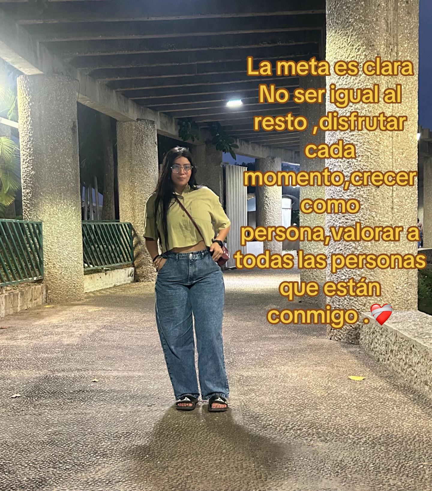 @๐ข๐ojitos -verdes๐๐ข