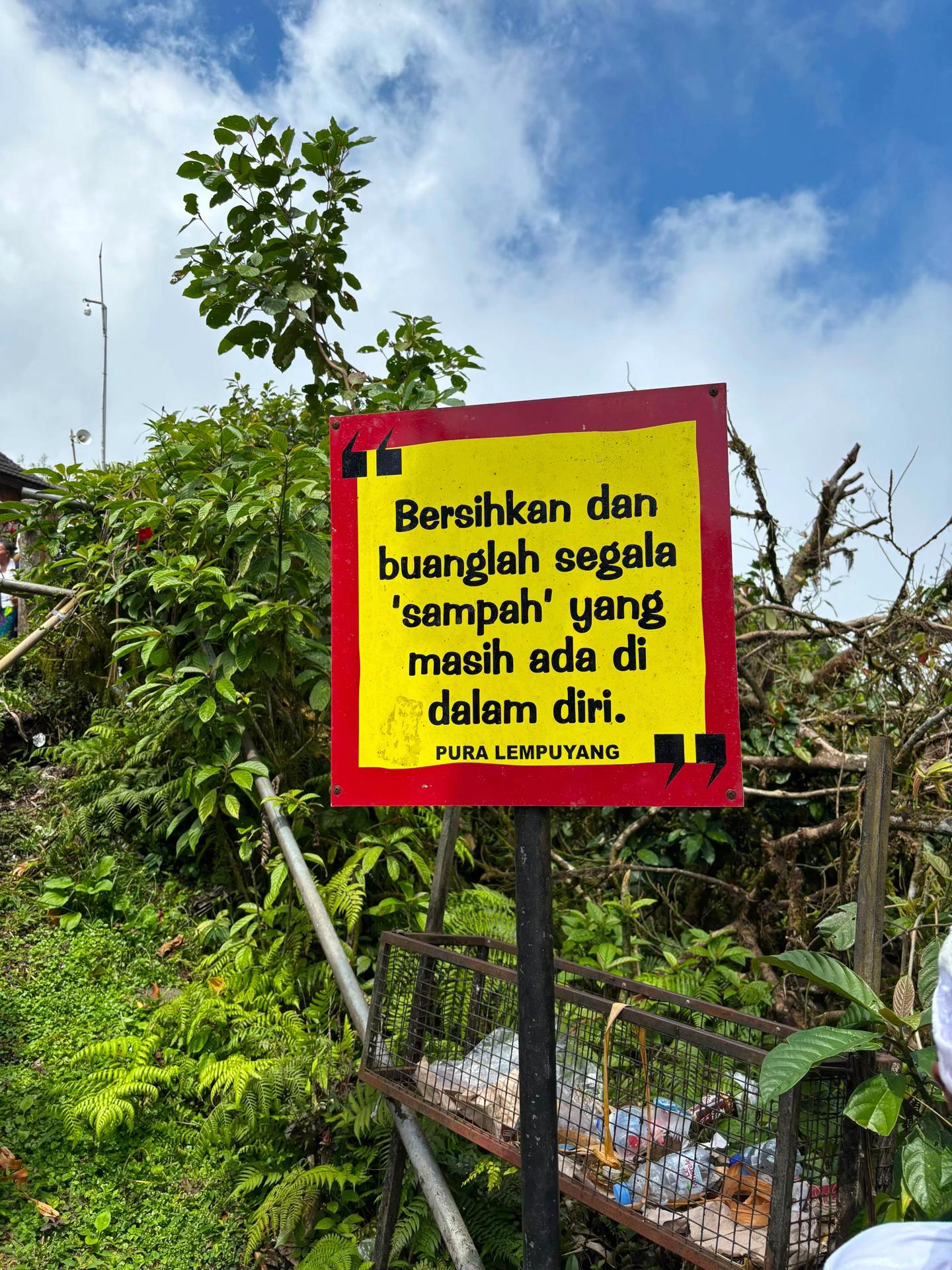 @Leni🧿