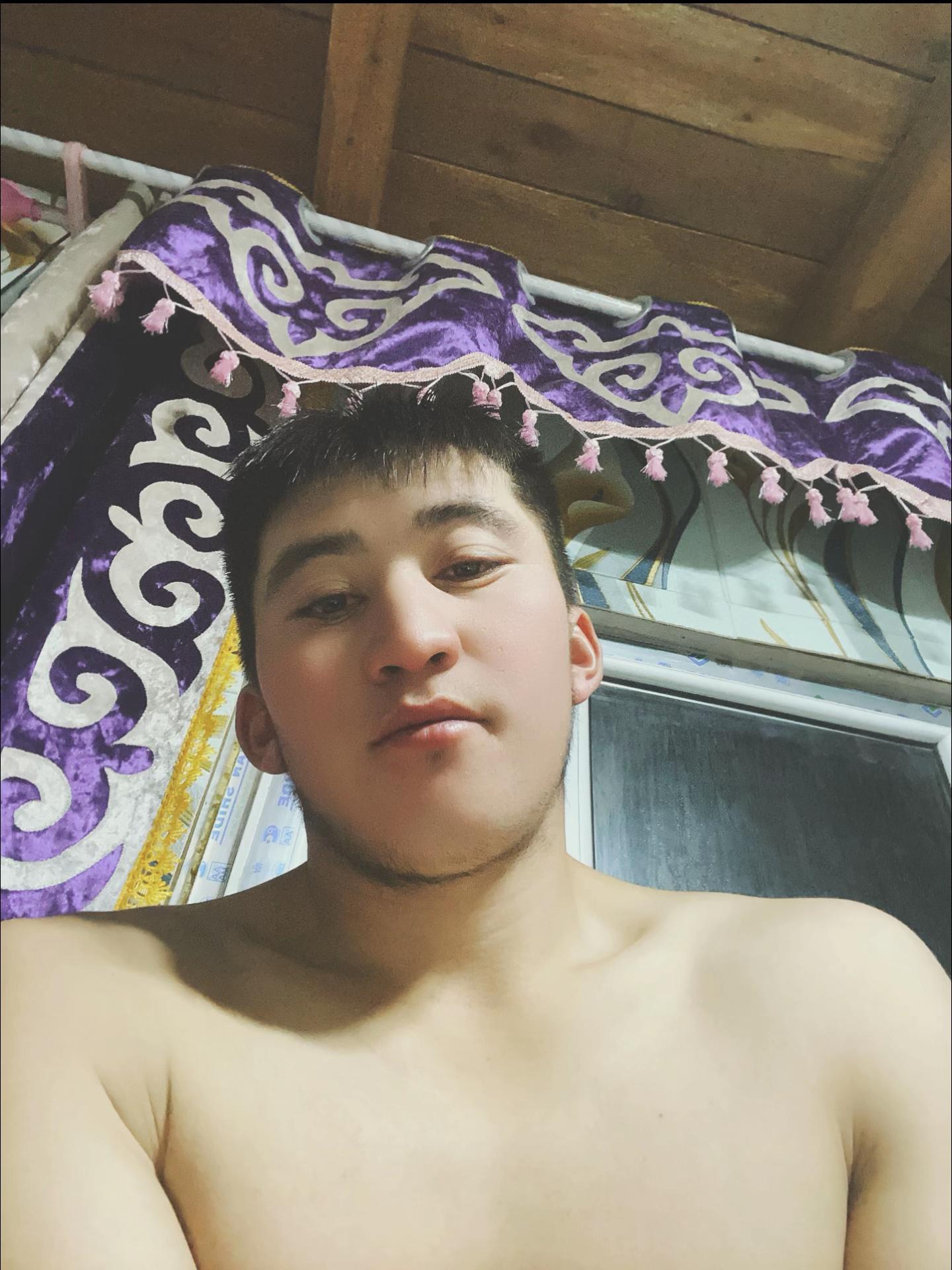 @Ay_tu
