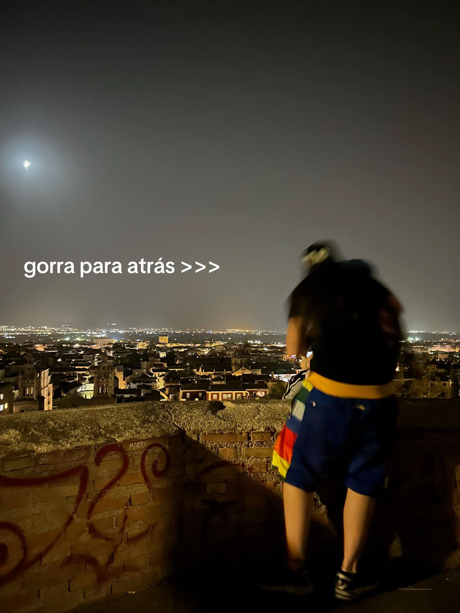 @lola