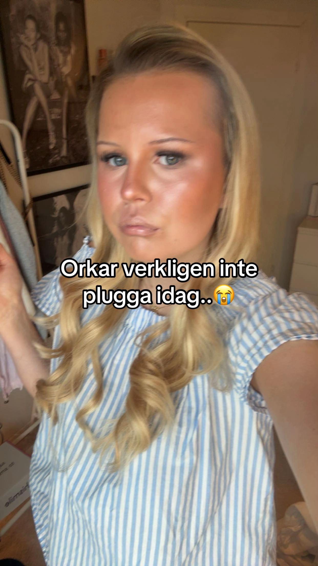 @hollyeklund1