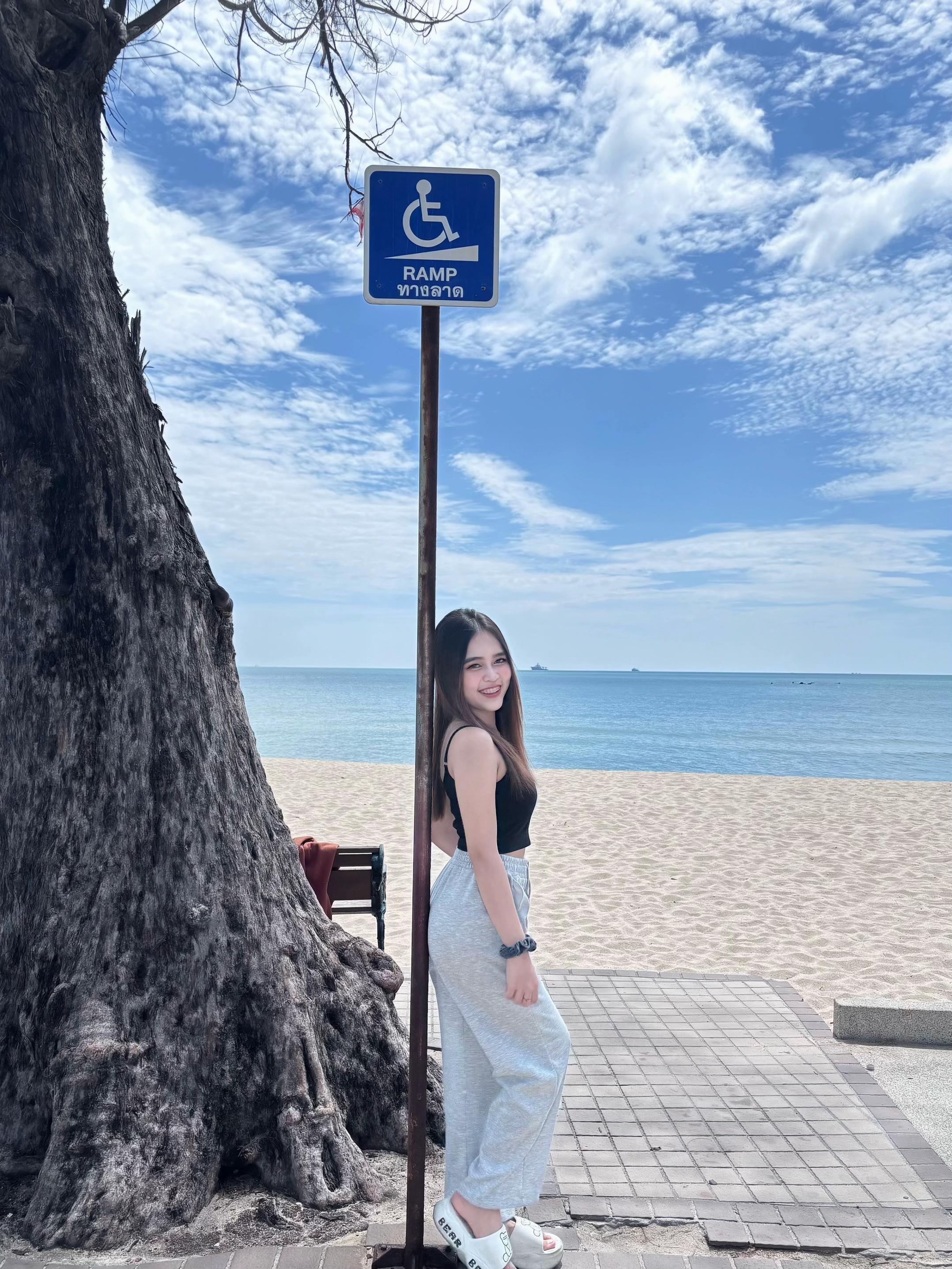 @𝓐𝓶𝓶𝔂🩶