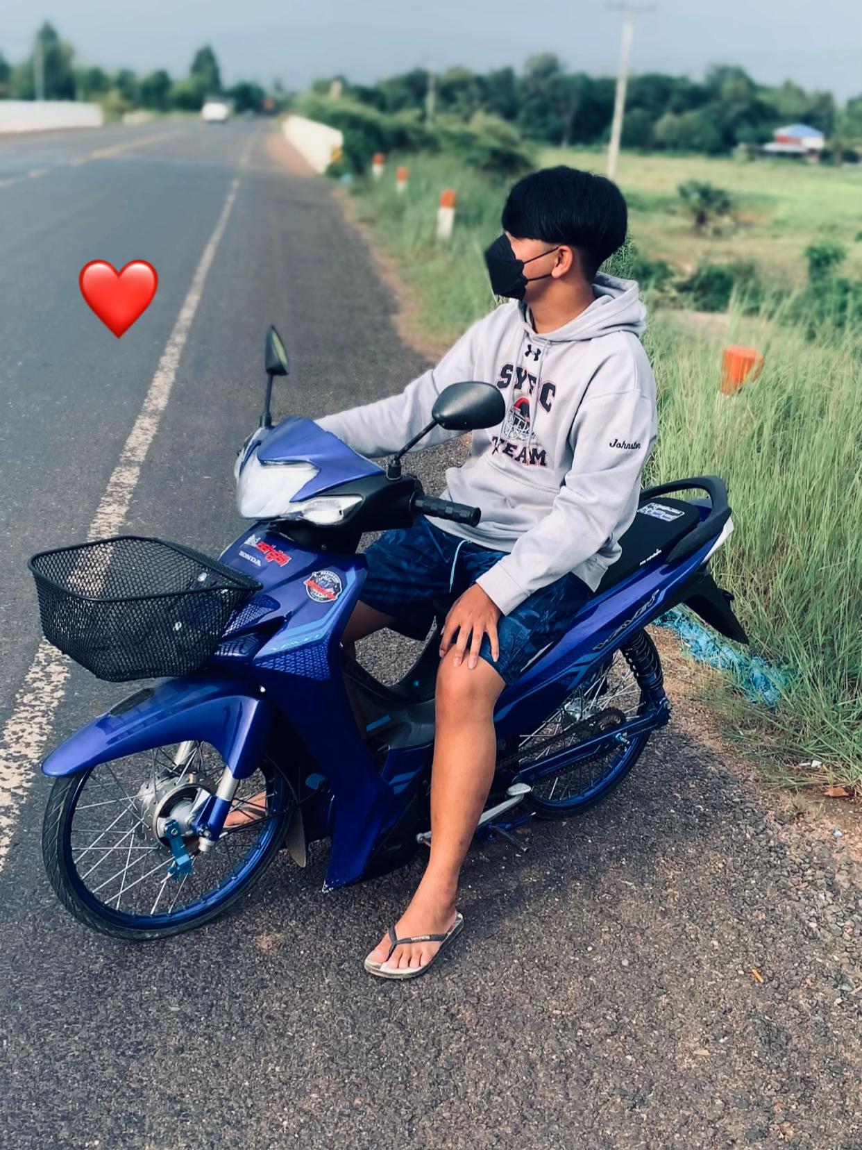 @𝐇𝐞𝐚𝐤𝟏𝟐𝟓.🖤🚀