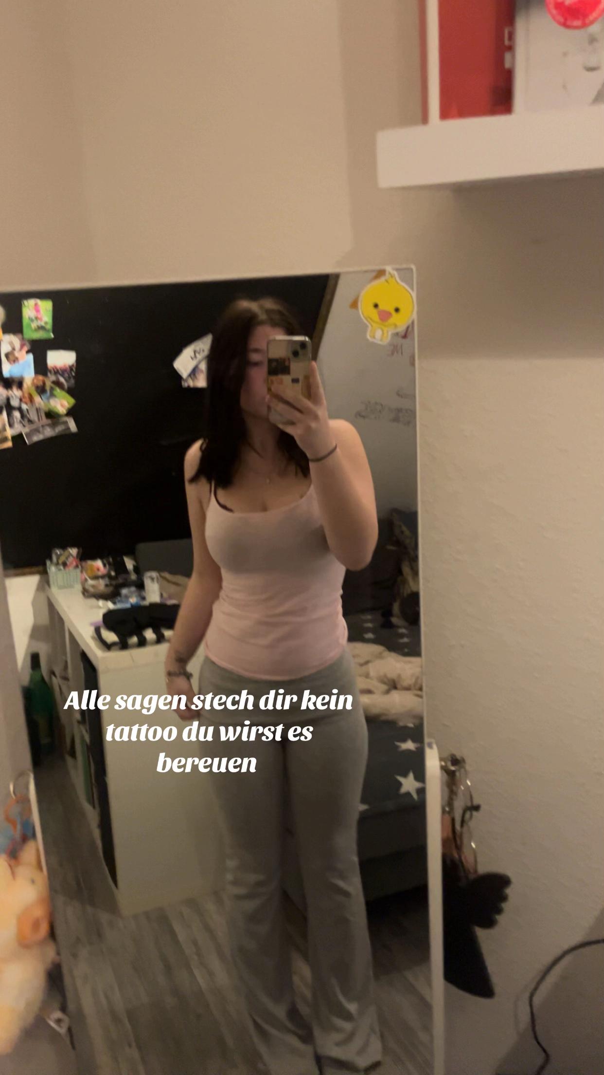 @👤
