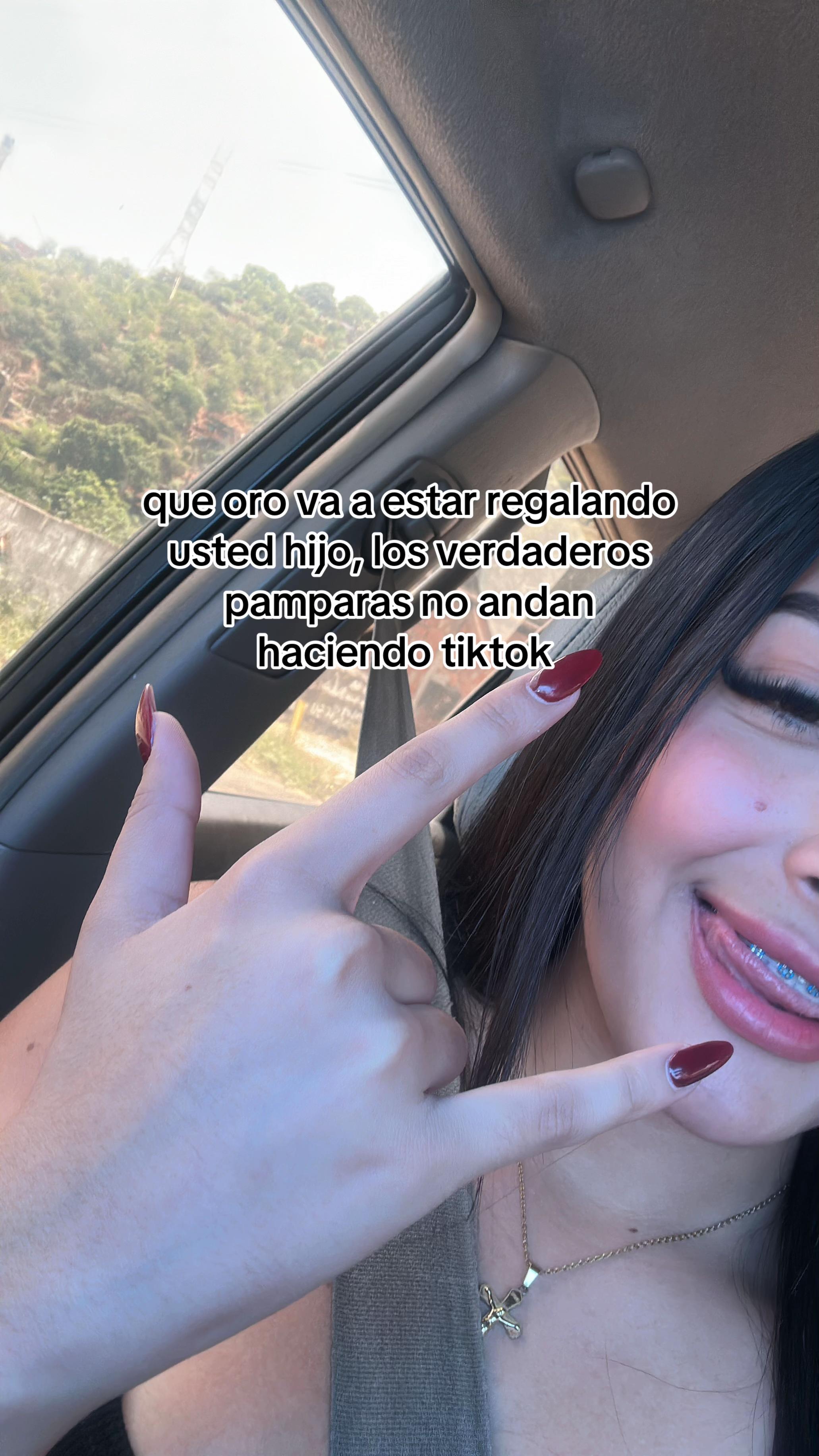 @anivaleencia