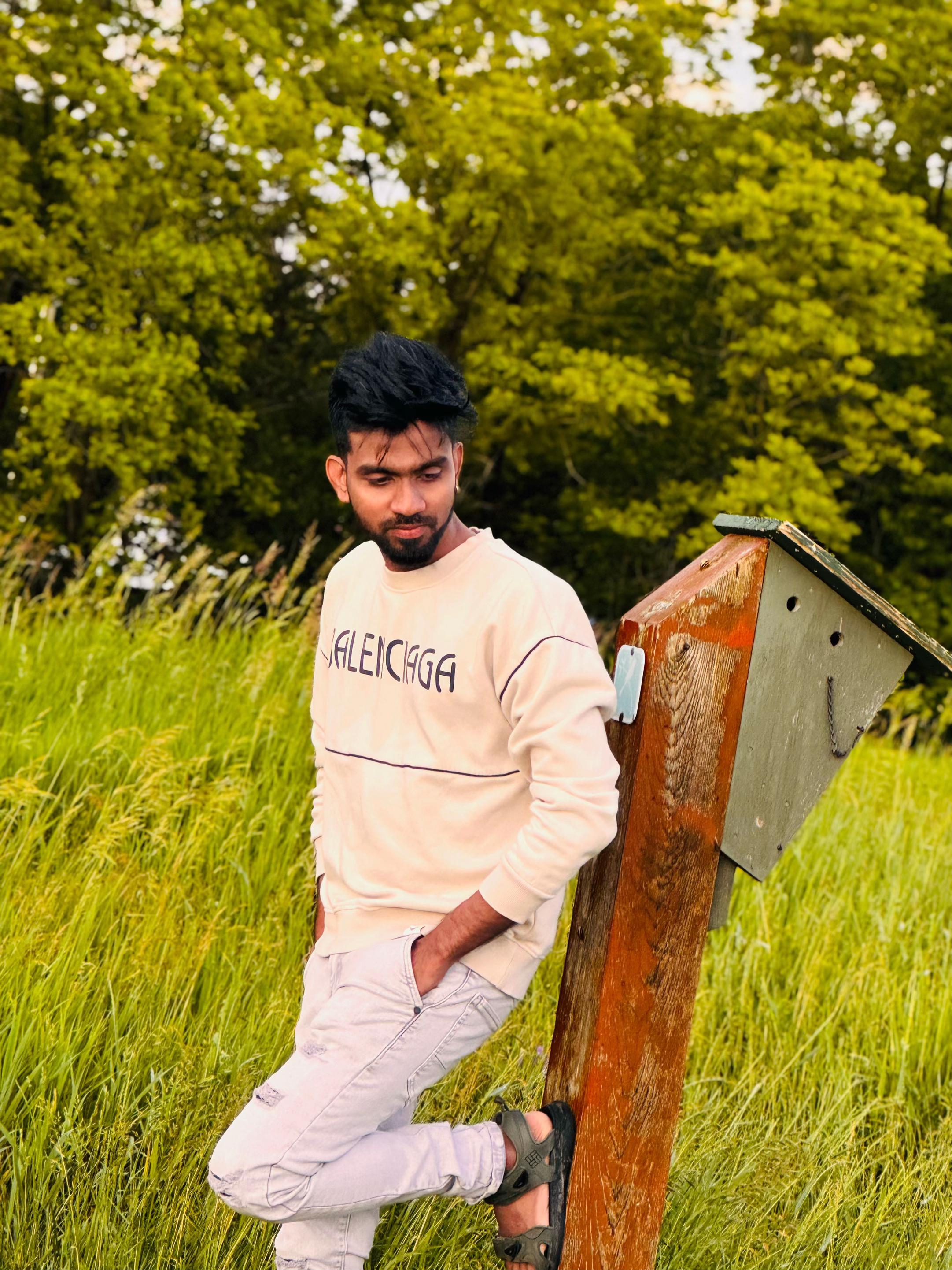 @Anojan 🇨🇦