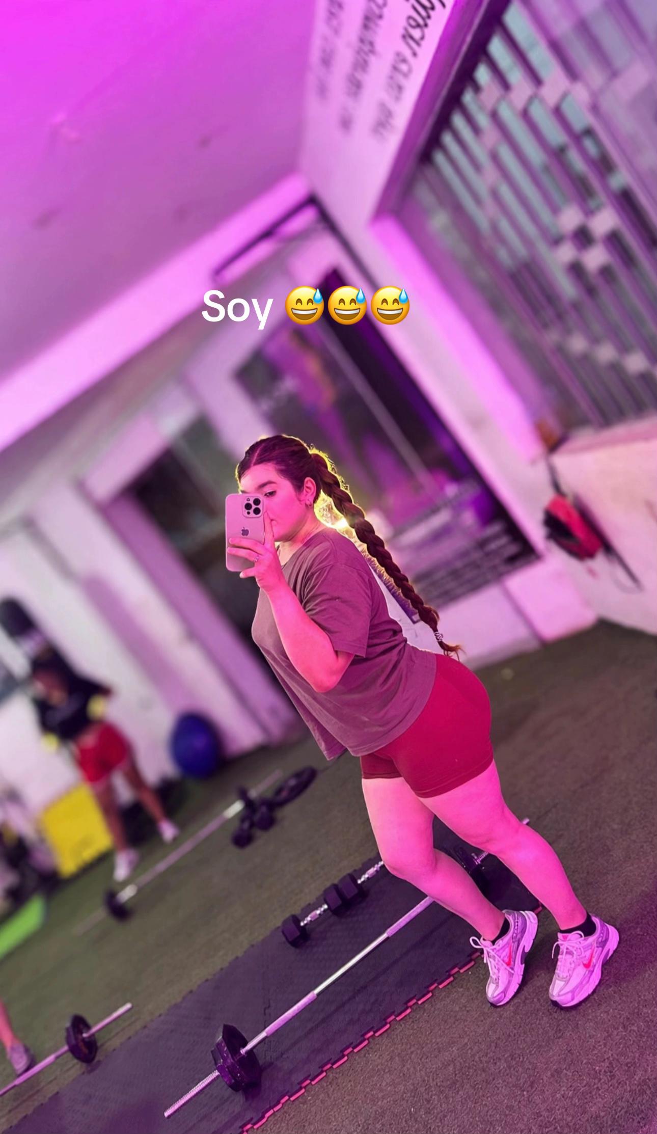 @María