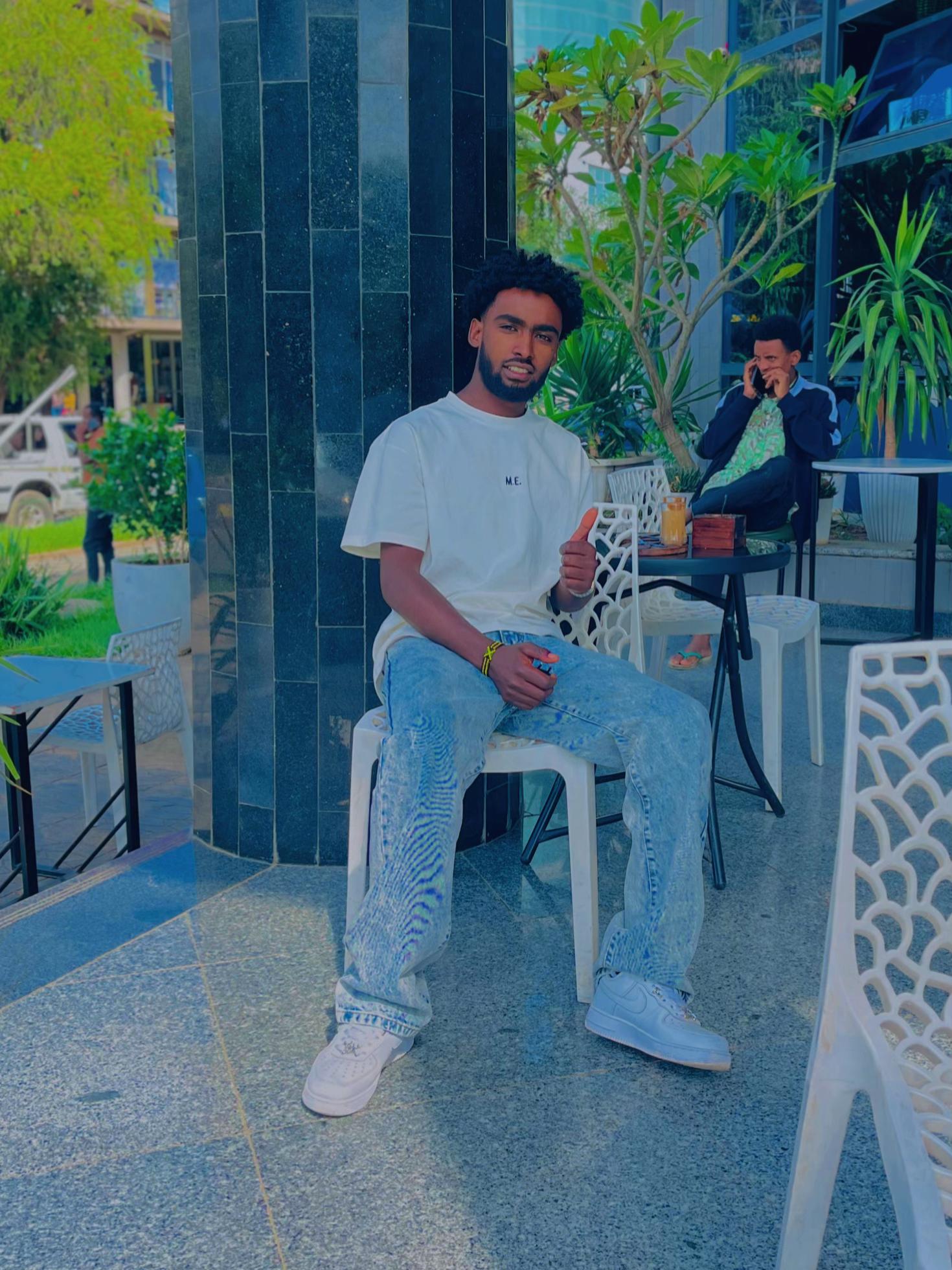 @Arefu 🤟🏽
