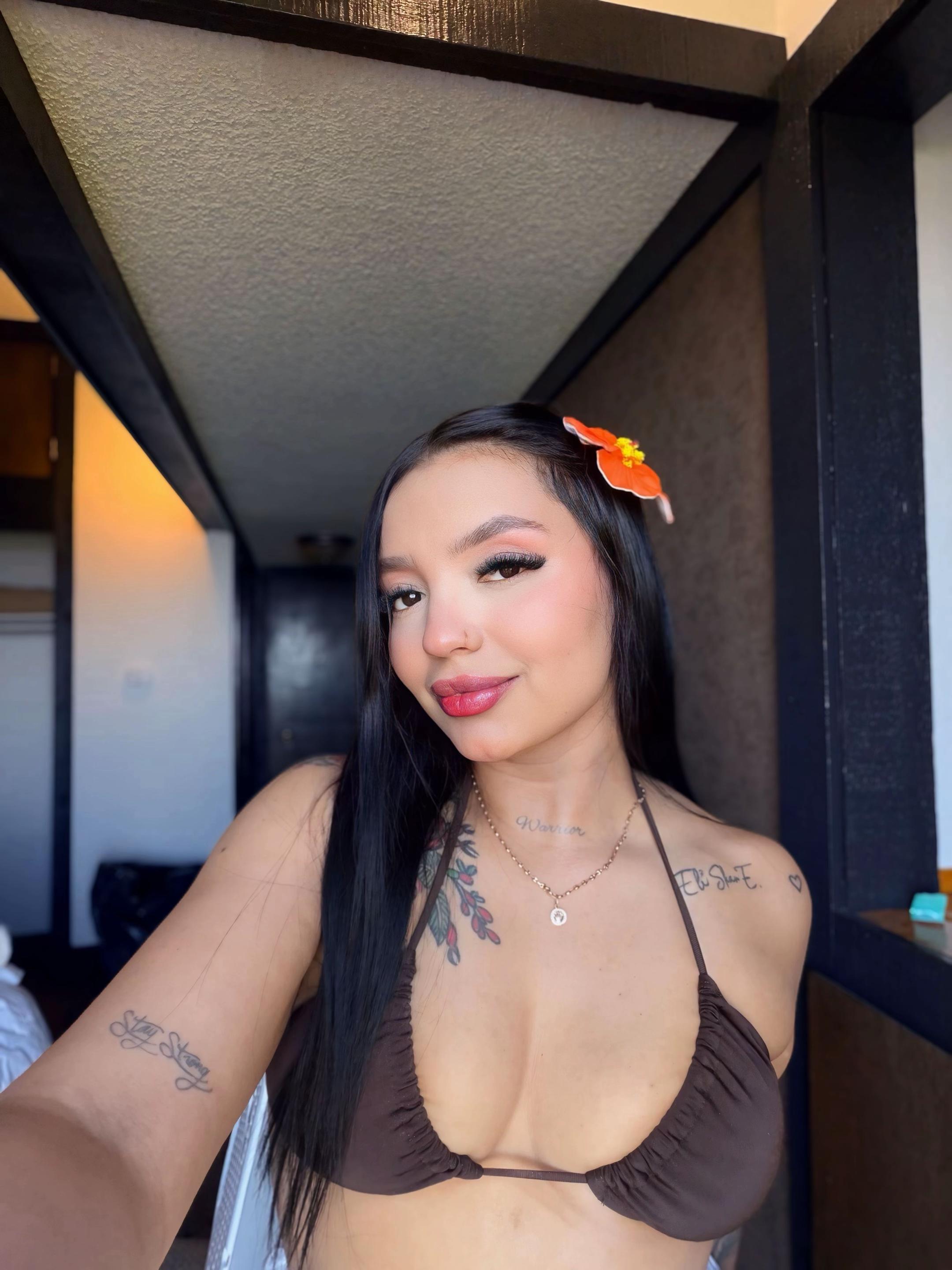 @KarelysKnosville👸🏻