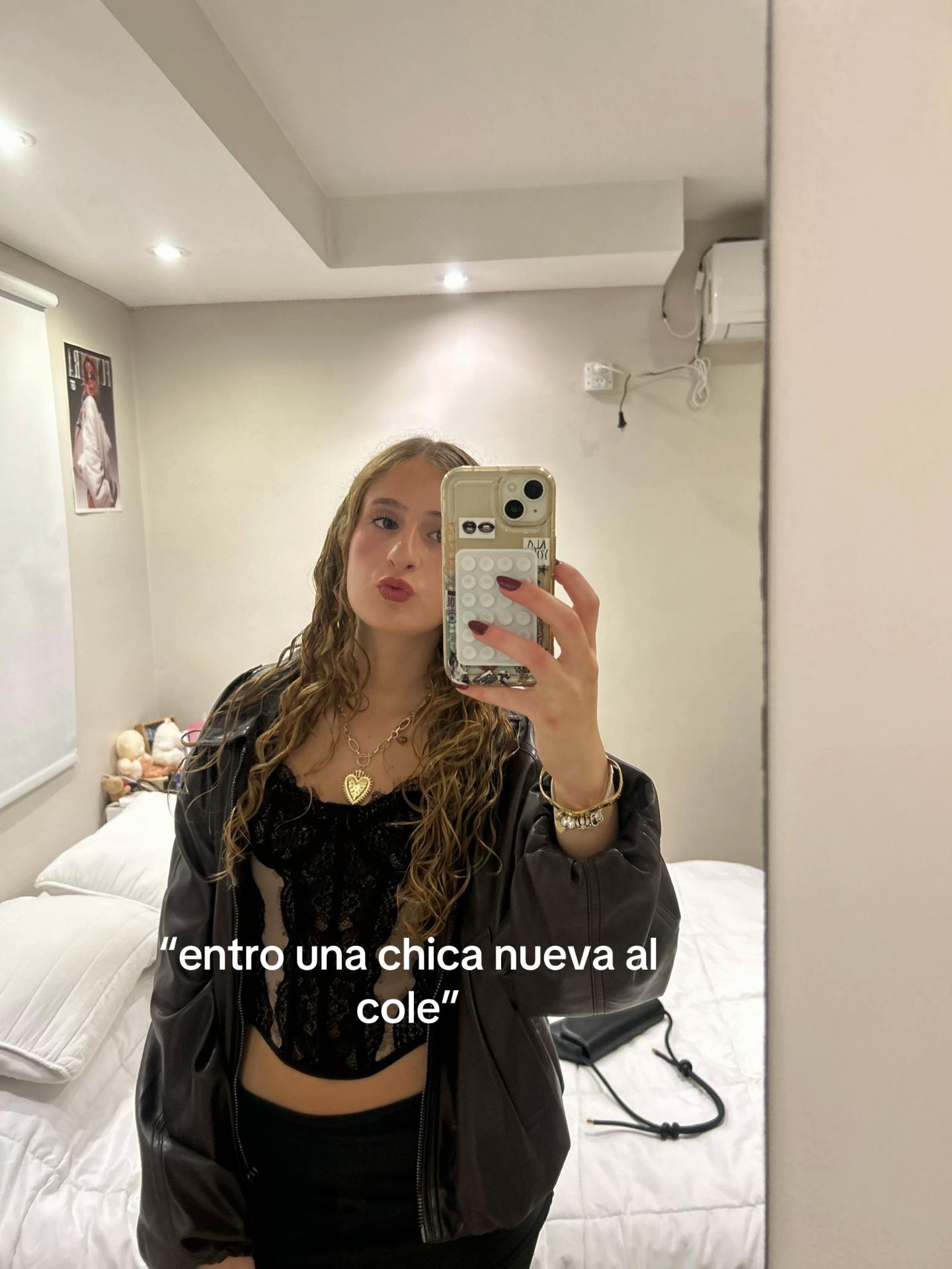 @delfiiii