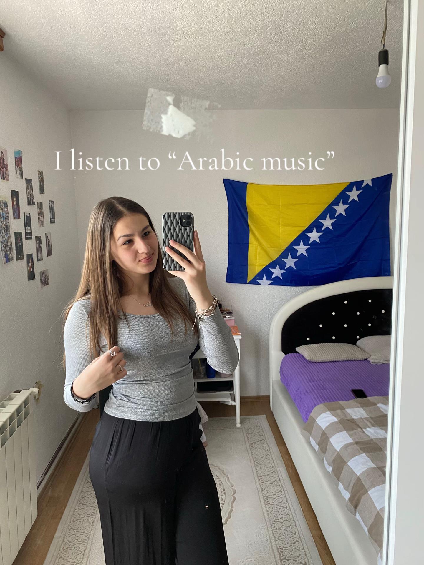 @⚜️