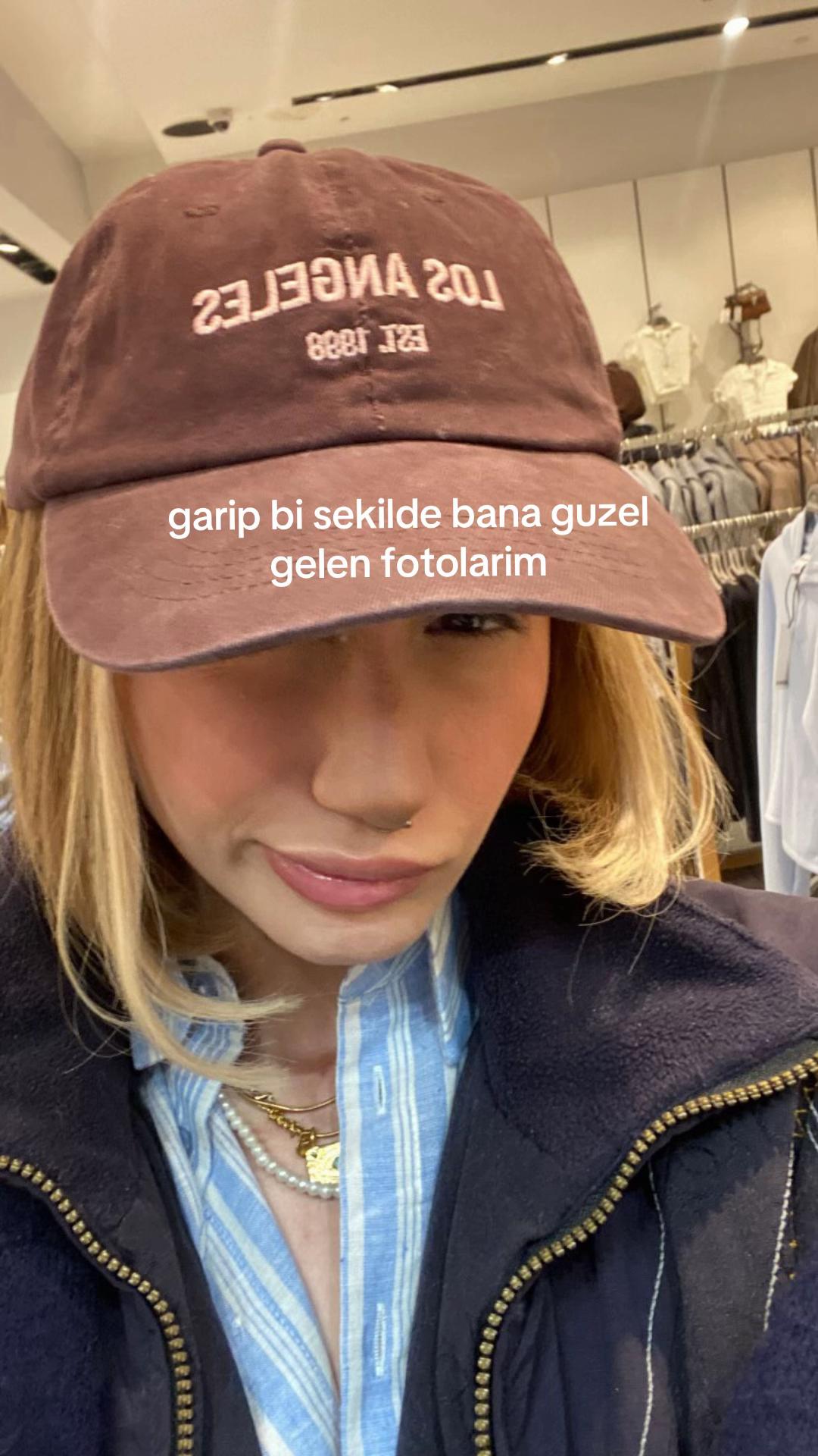 @🤡