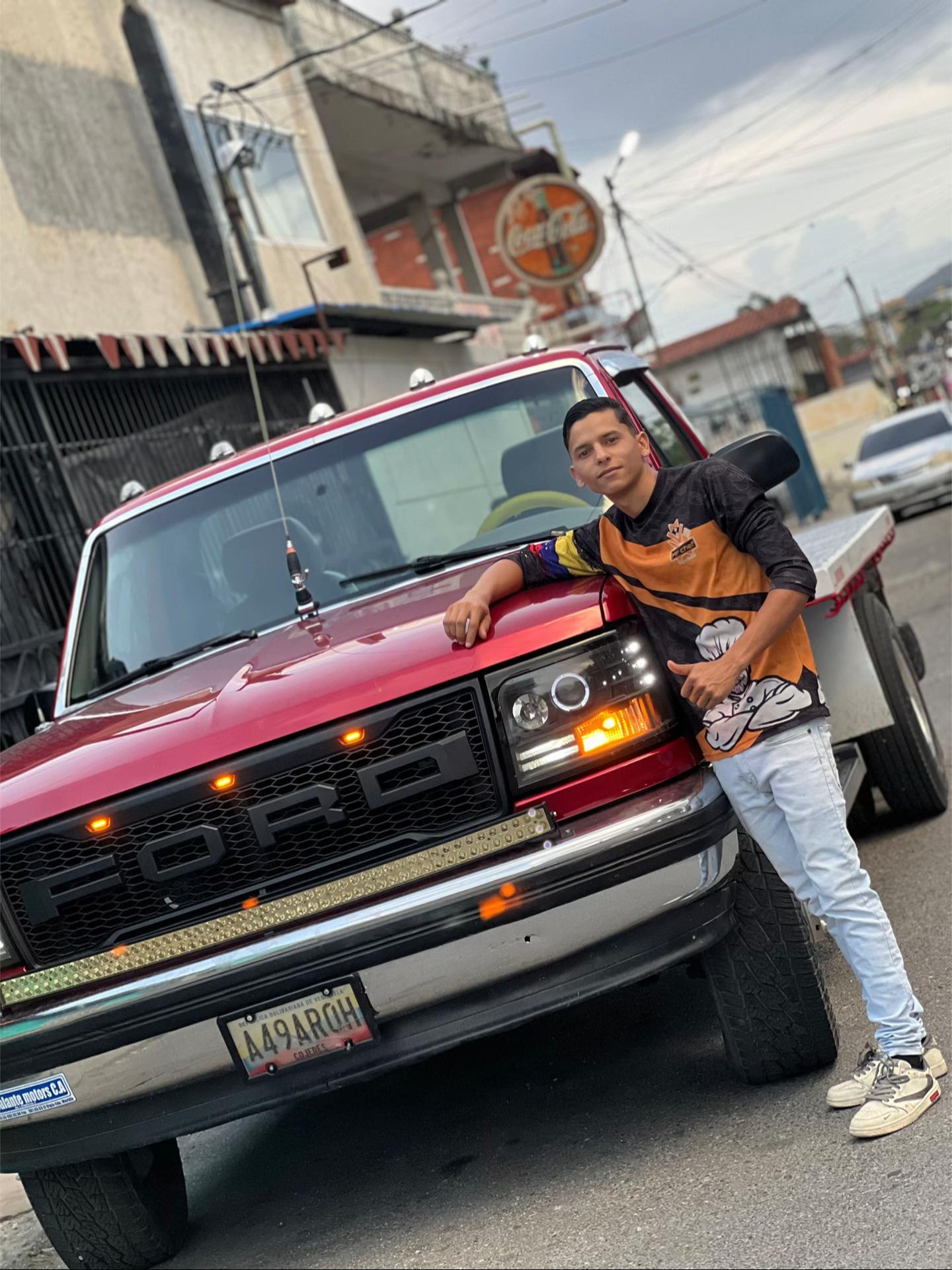 @𝗟𝗔 𝗙-𝟯𝟱𝟬🔥