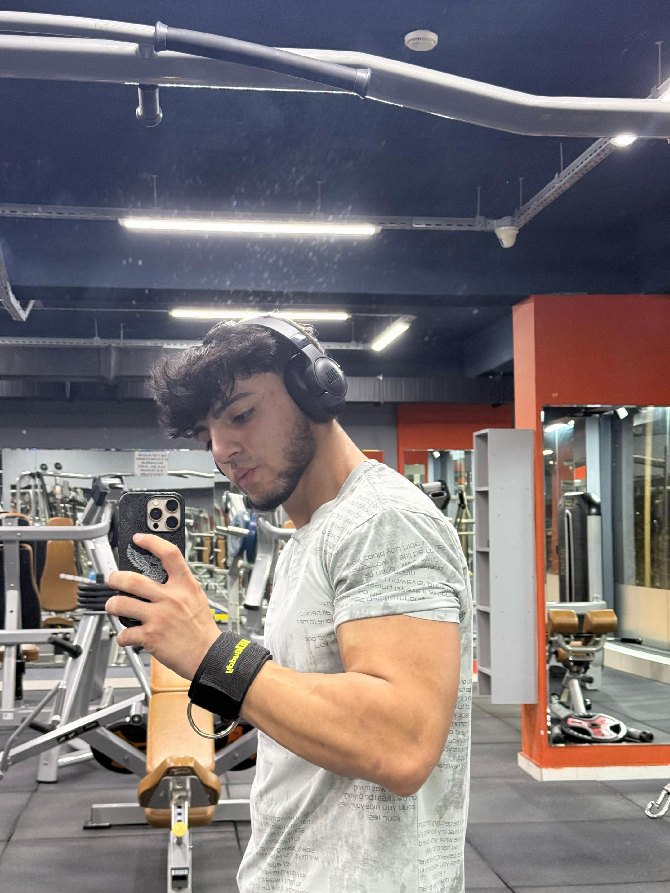 @TEHMEZOV🦁