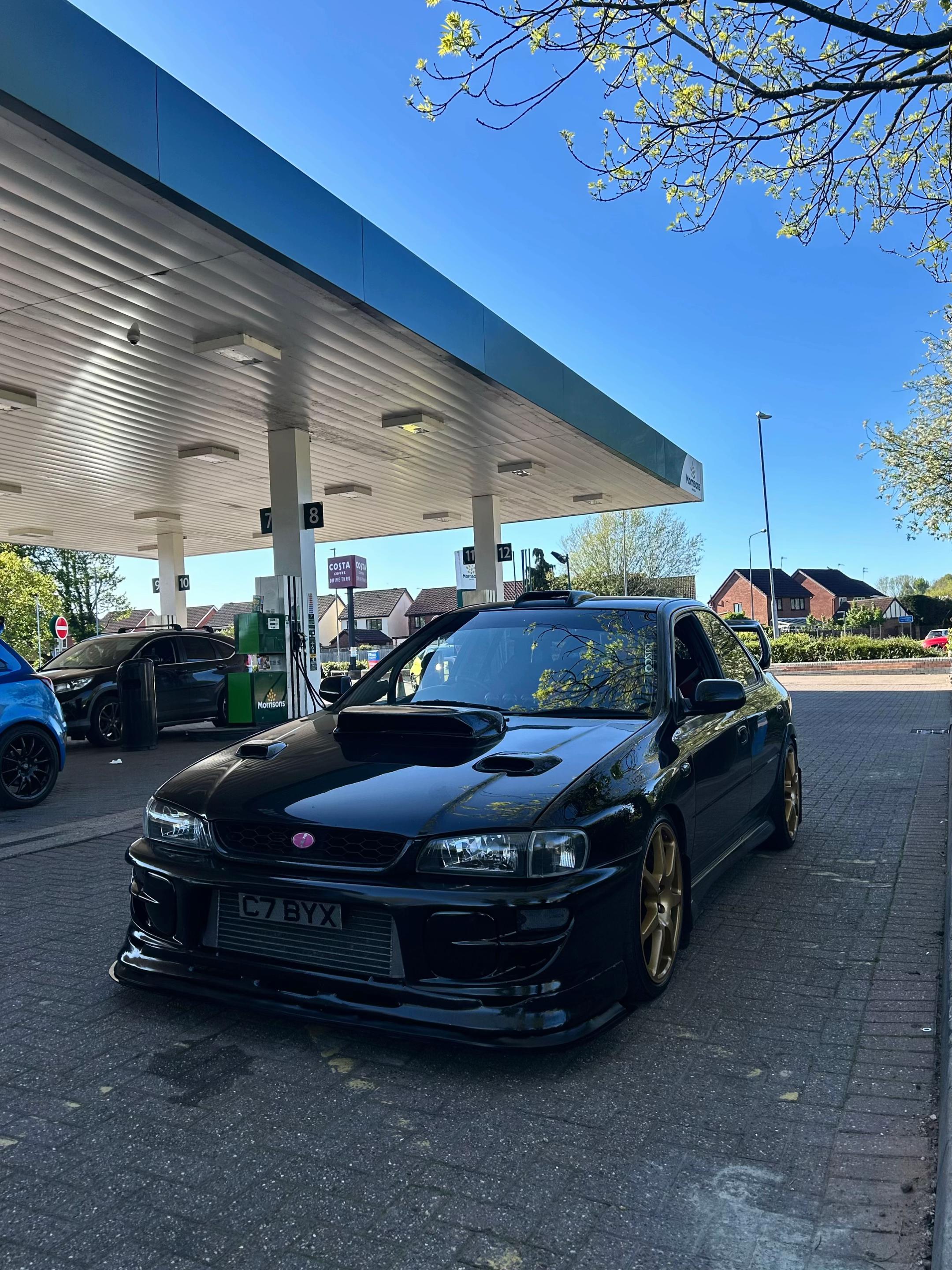 @Carlx400