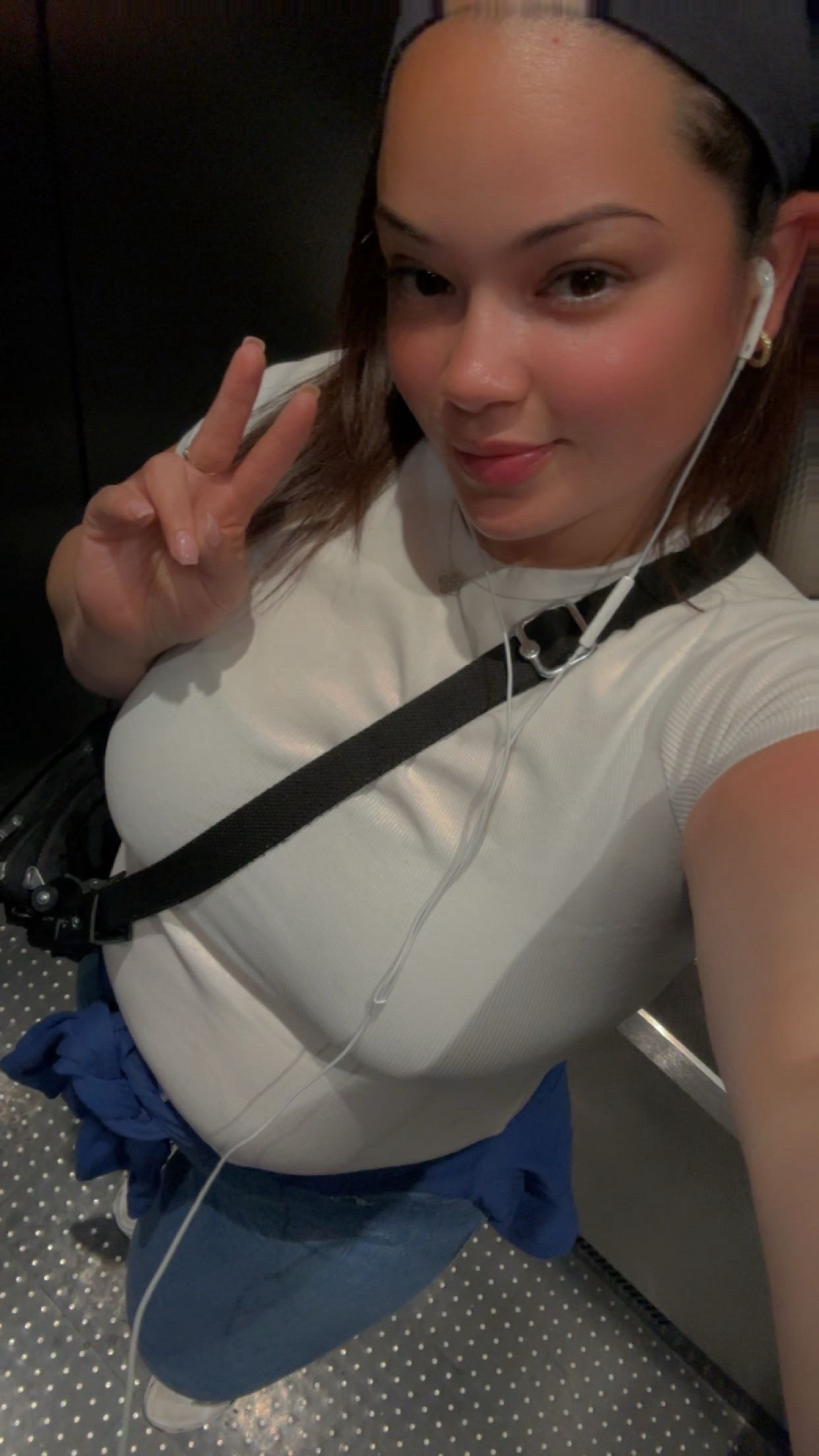 @anissa224123
