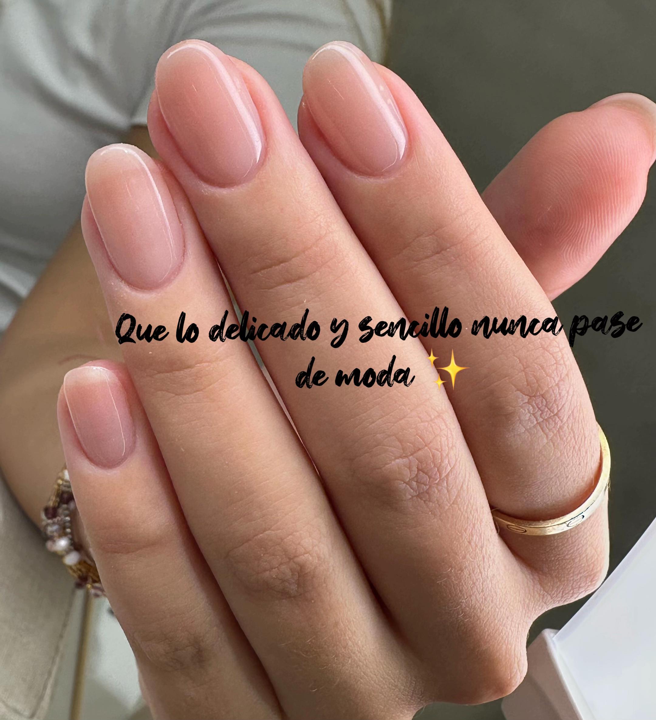 @karolnailsstudio_