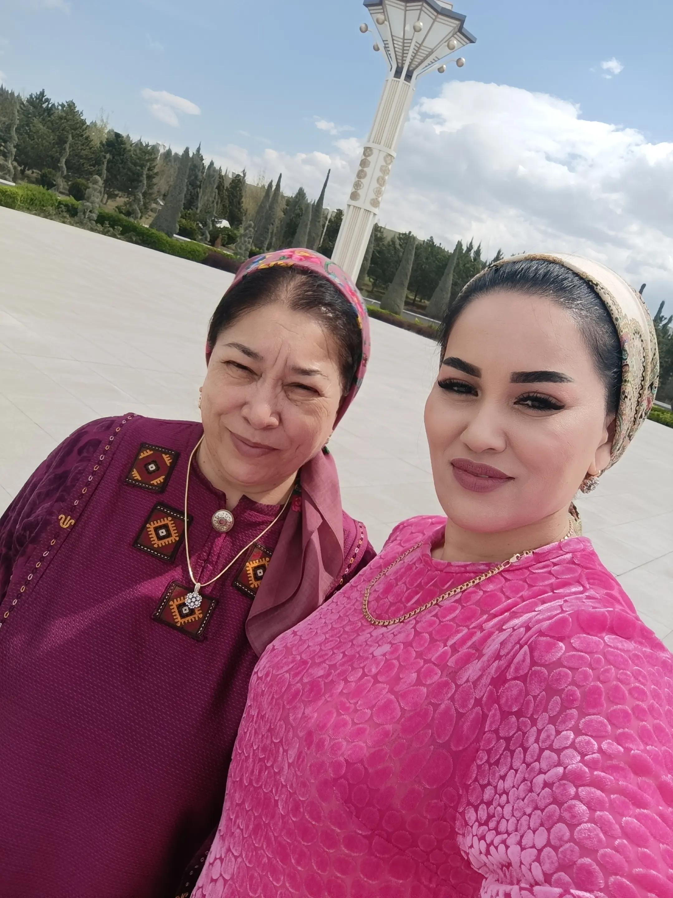 @Aymelek Myradowa