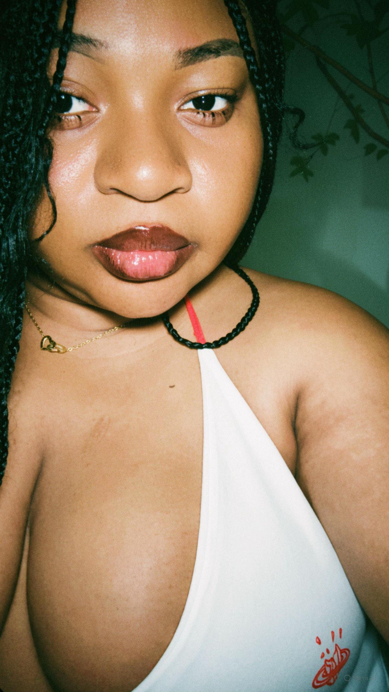 @Wh𝖆le❦🩷🧞&zwj;♀️.
