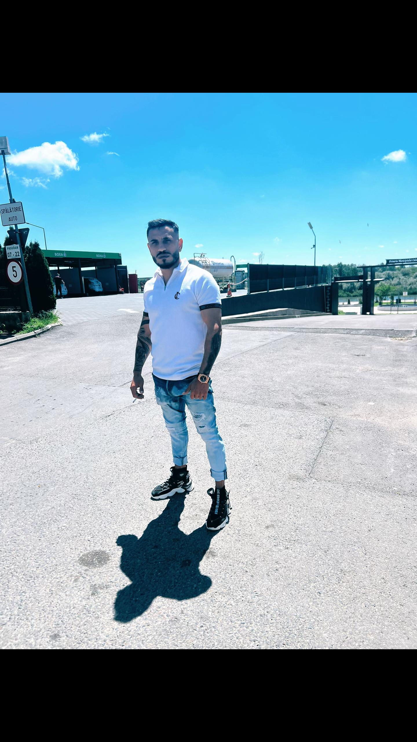 @MădăLin 👑