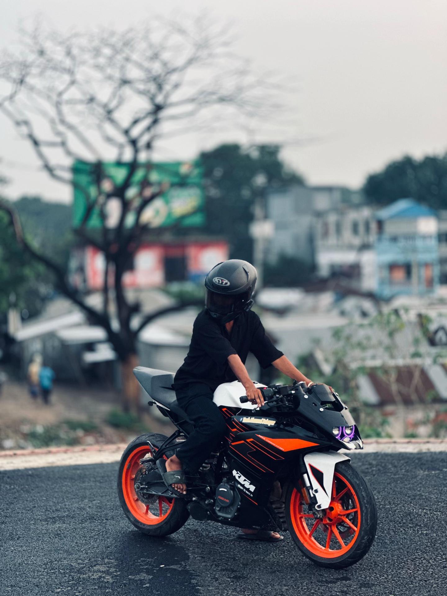 @đĨāĻāύā§āĻāĻžāϰāύā§āϝāĻžāĻļāύāĻžāϞ āĻā§āϞ⧠đ¤đĢ