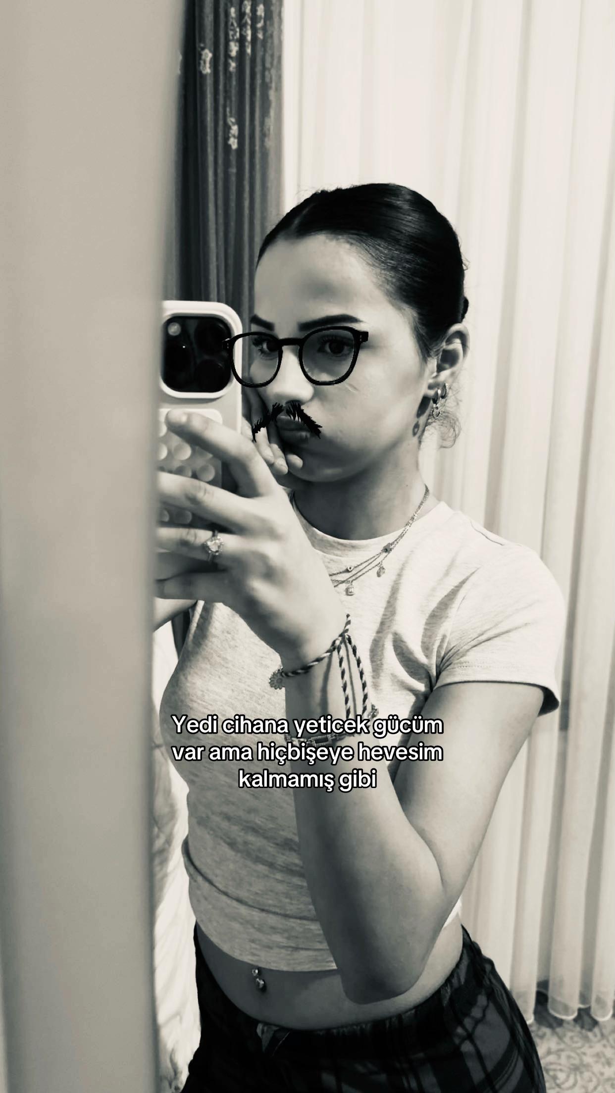 @𝐄𝐌𝐈̇𝐍𝐄✰
