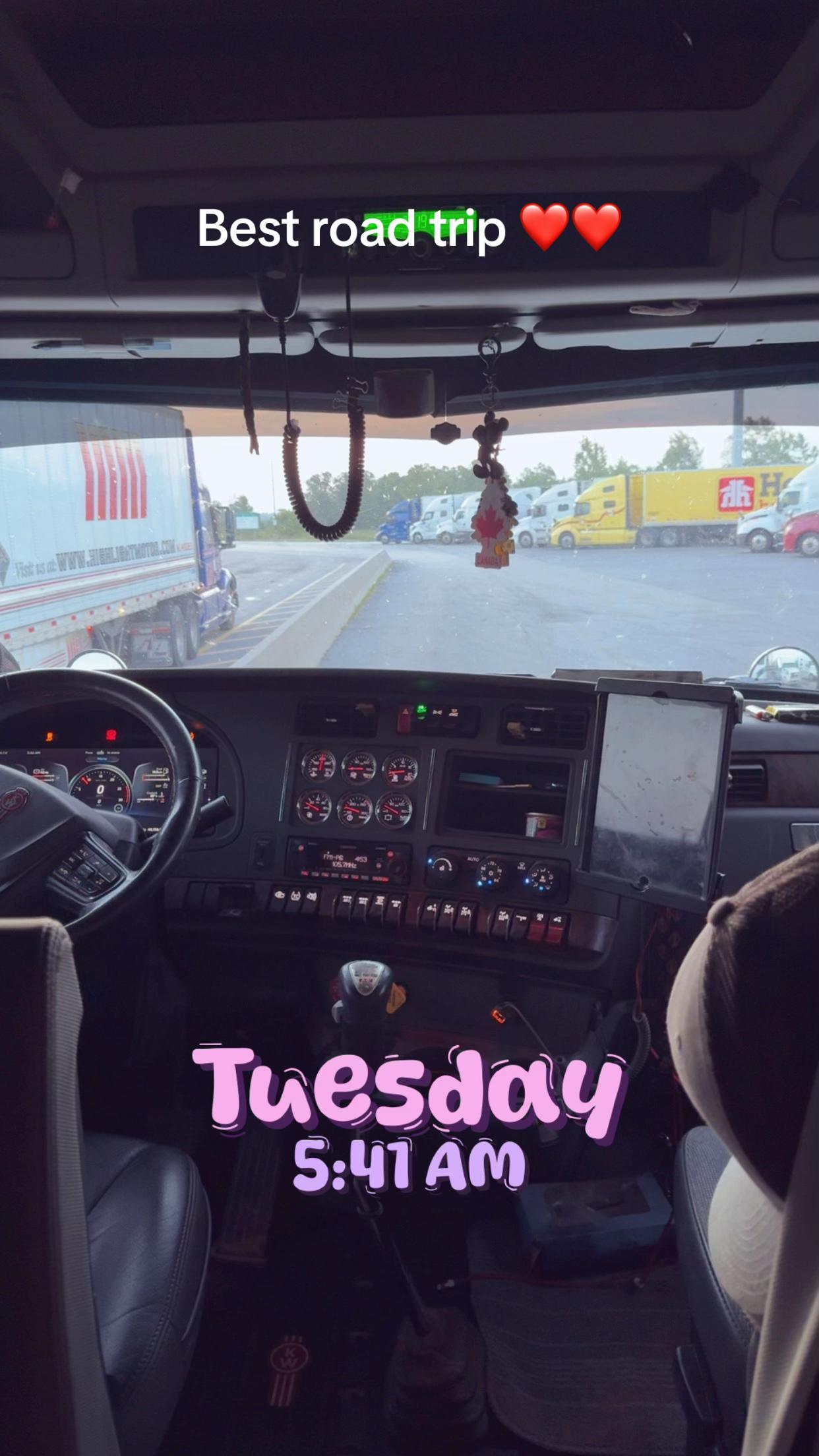 @Shellyโgenโ๐จ๐ฆ