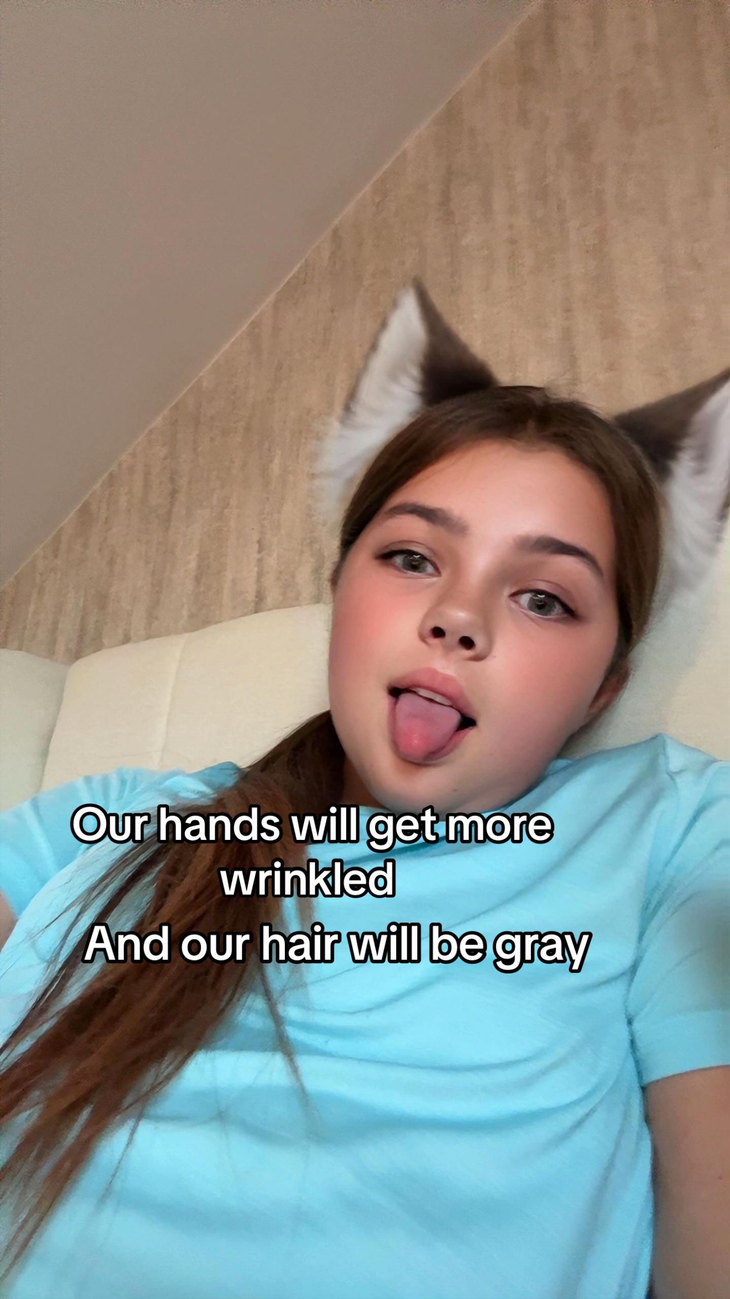 @🫰🏼