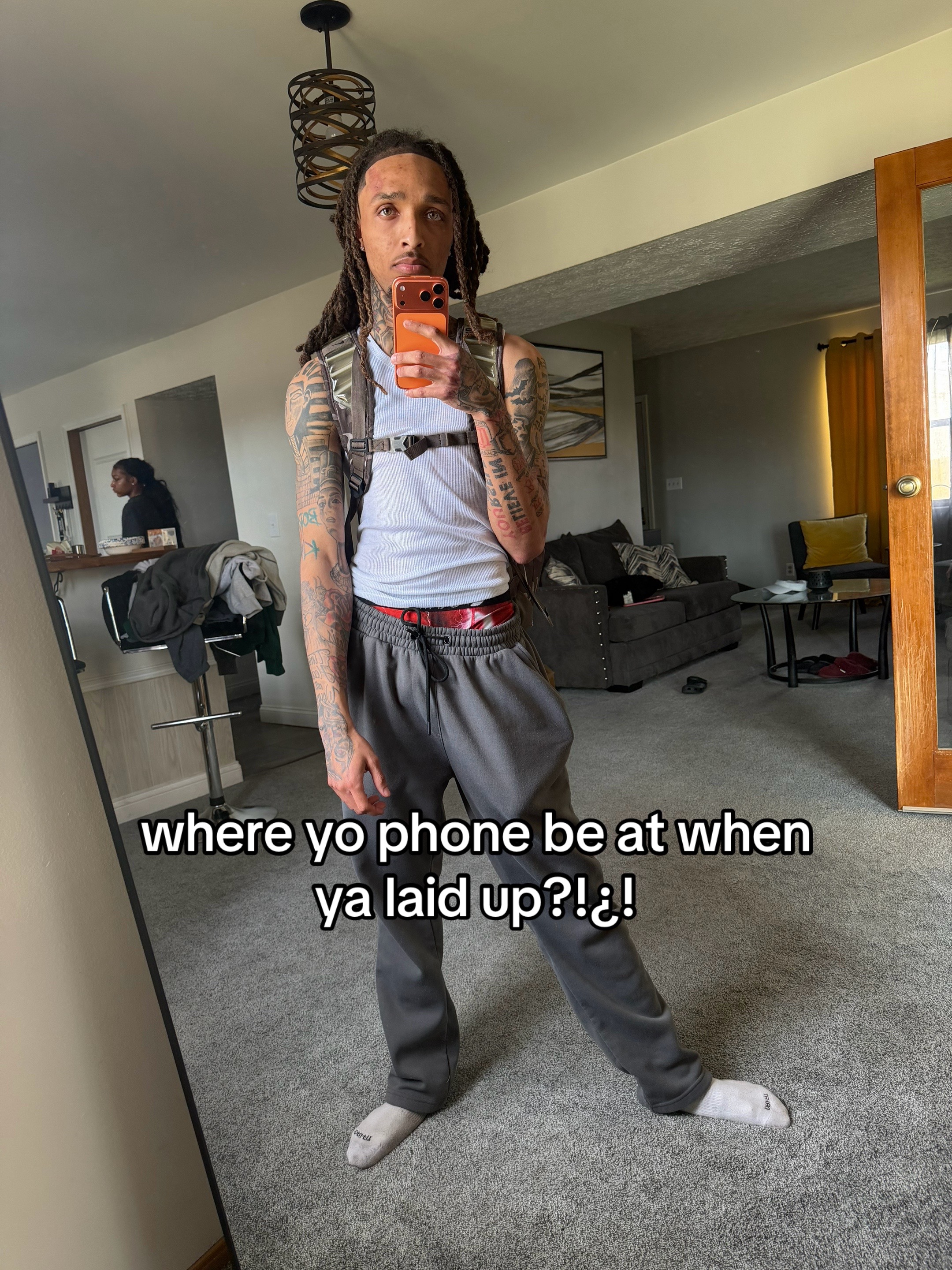 @⃟