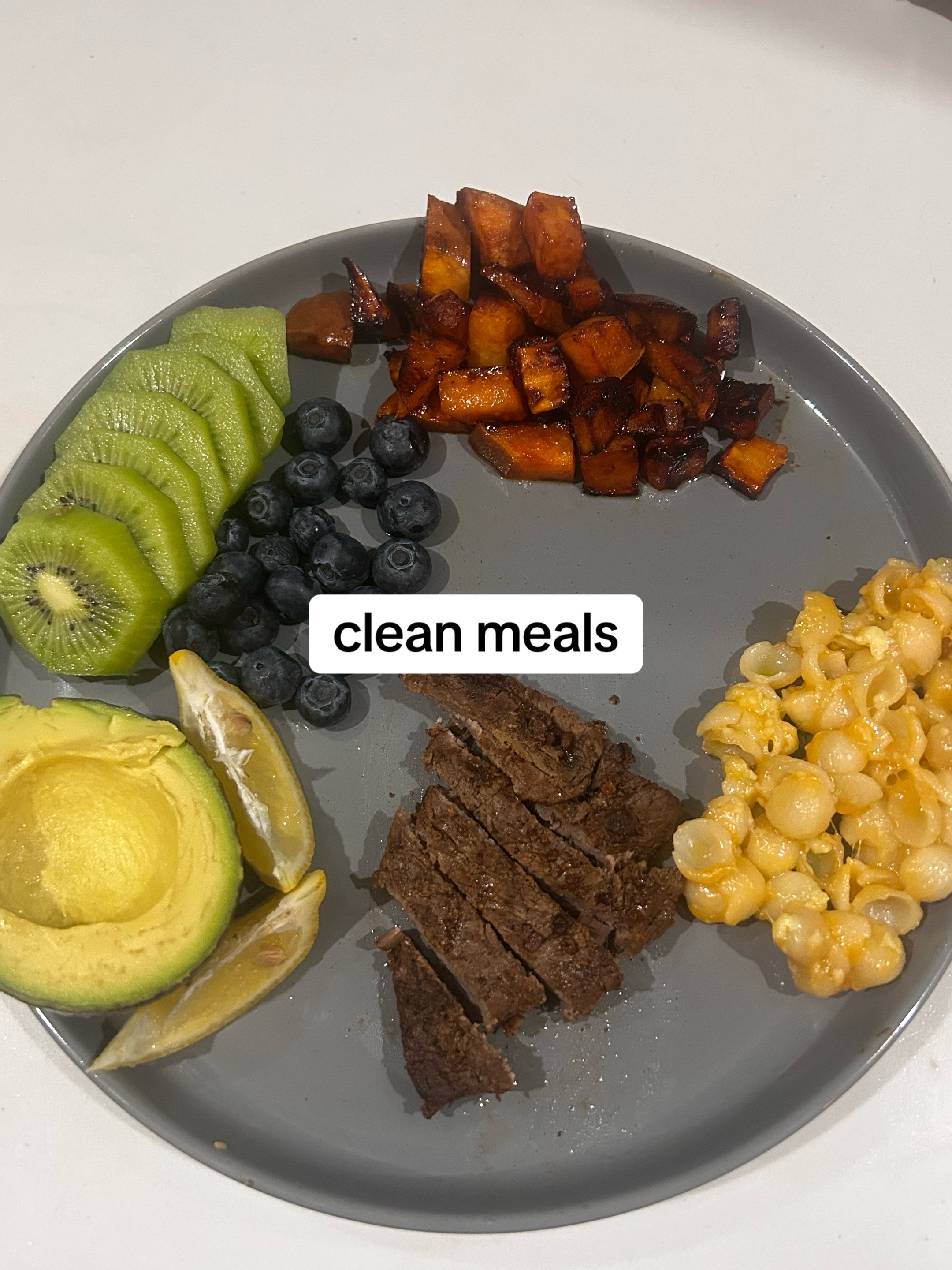 @eatswithmanny
