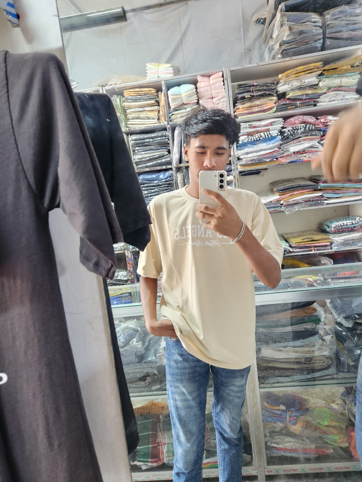 @J🚩