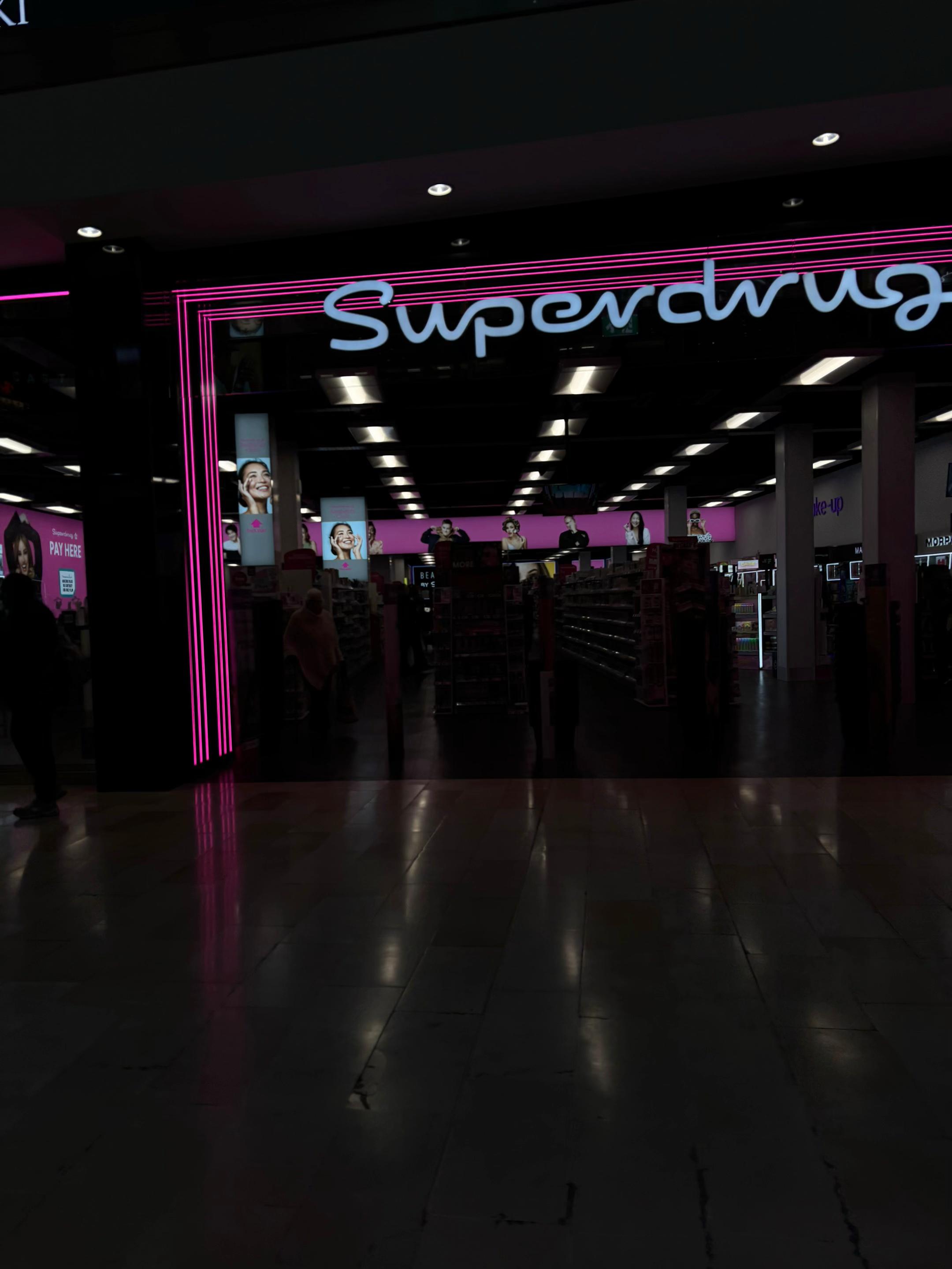 @ℳℯℊ𝒶𝓃 𝓇ℴ𝓌𝓁𝒶𝓃𝒹 🤍