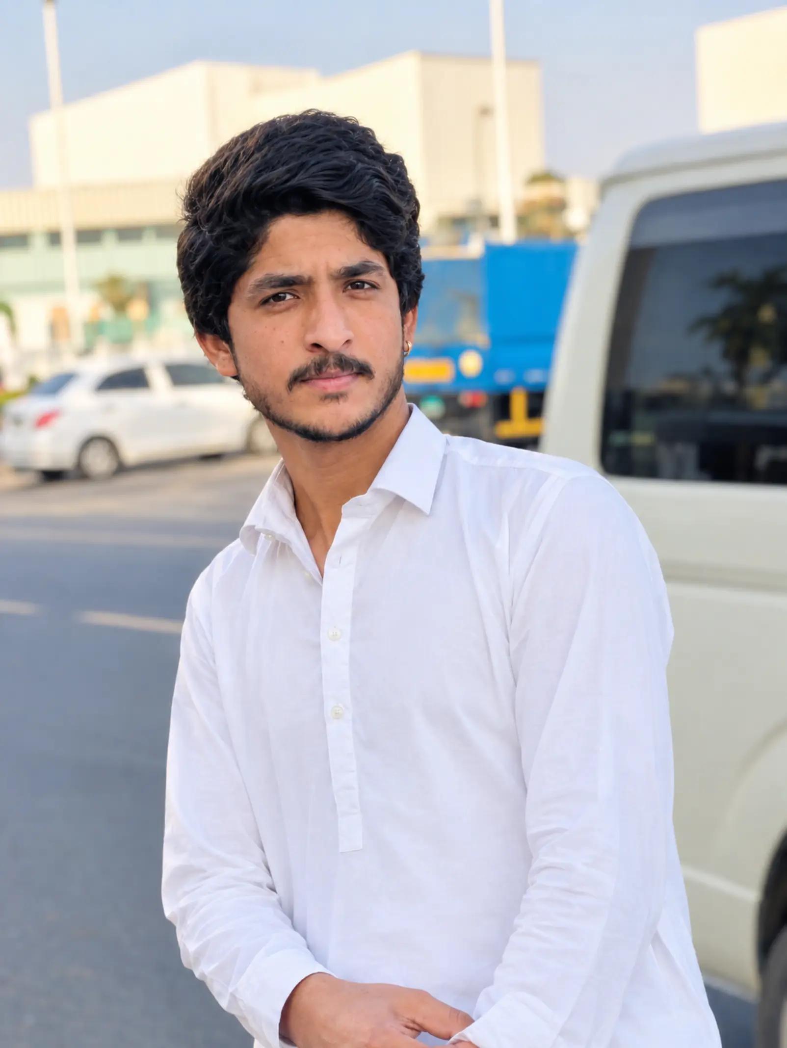 @SYED $hino❣️🇦🇪