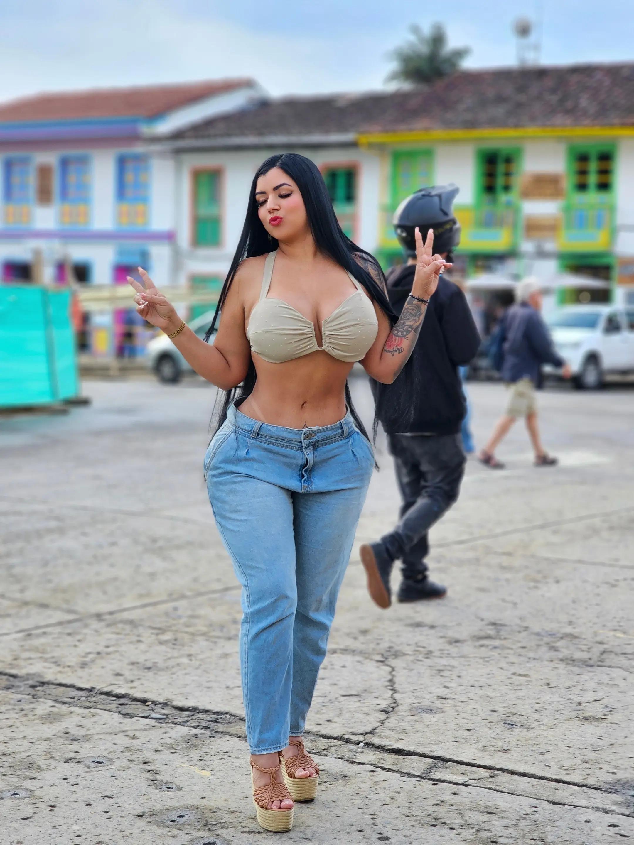 @🚀👽La yayita oficial 🍑