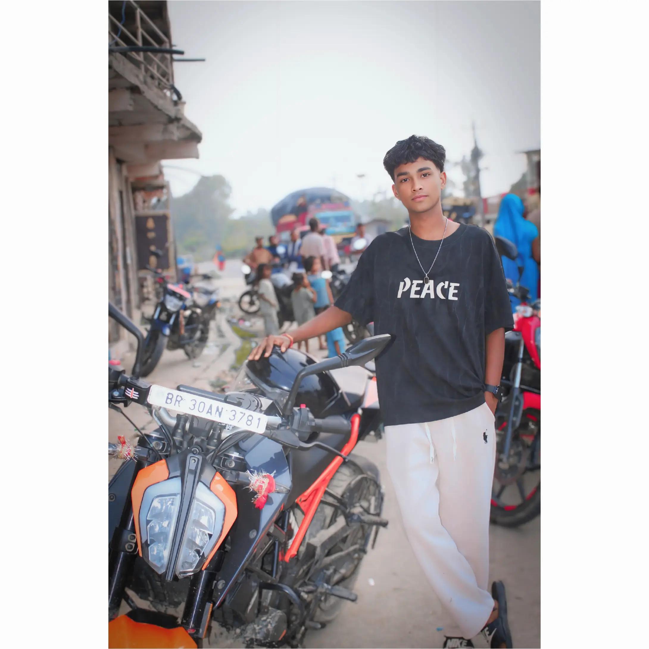 @💫𝙈🌍𝙉𝙐''