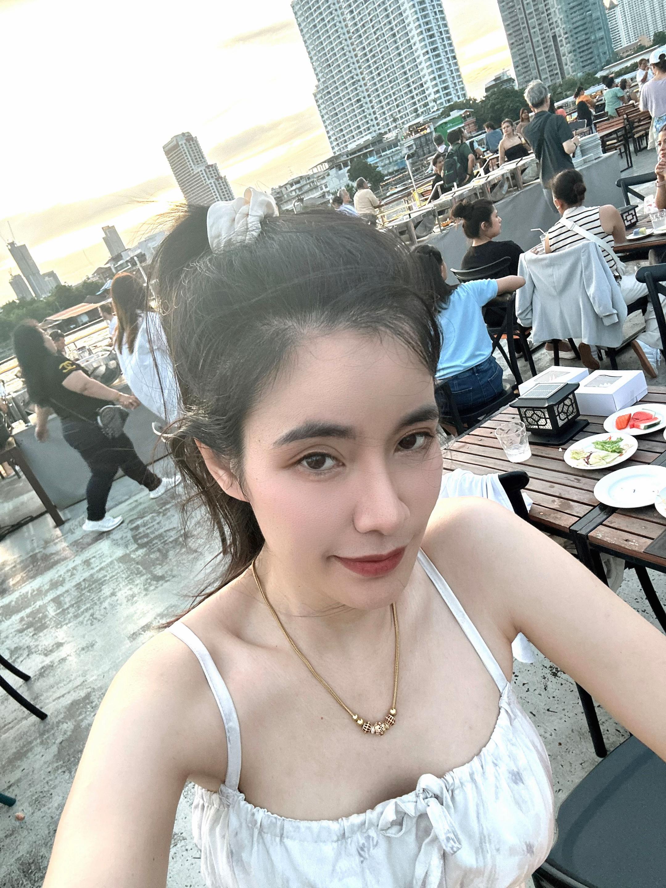 @Nescoffee