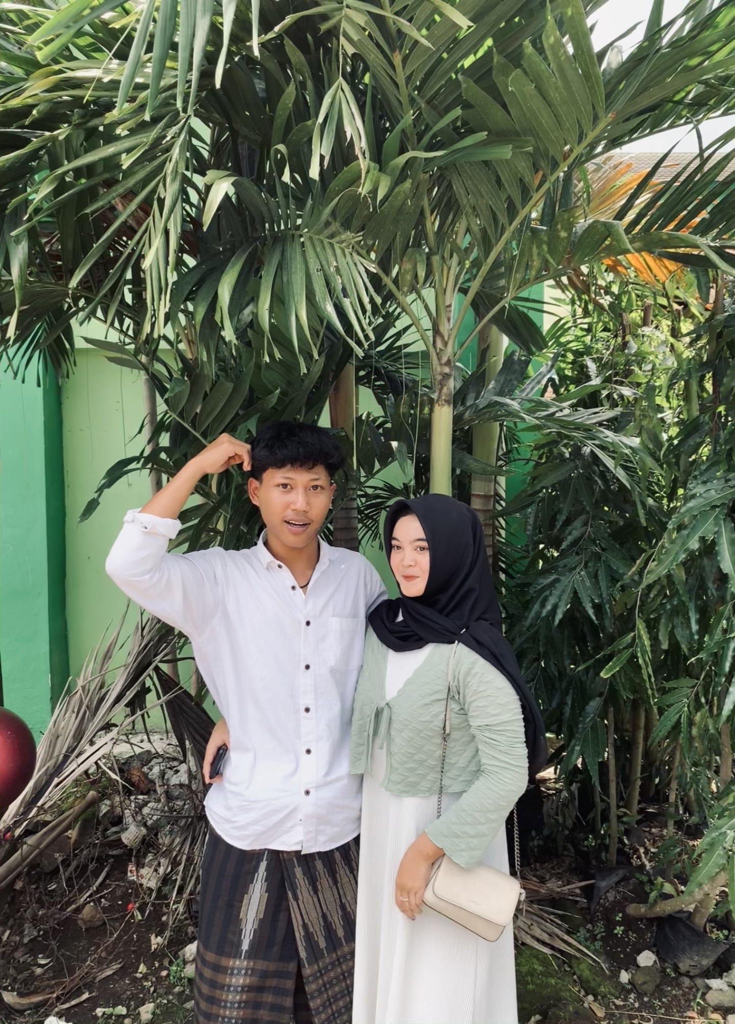 @shrlynnaatwo