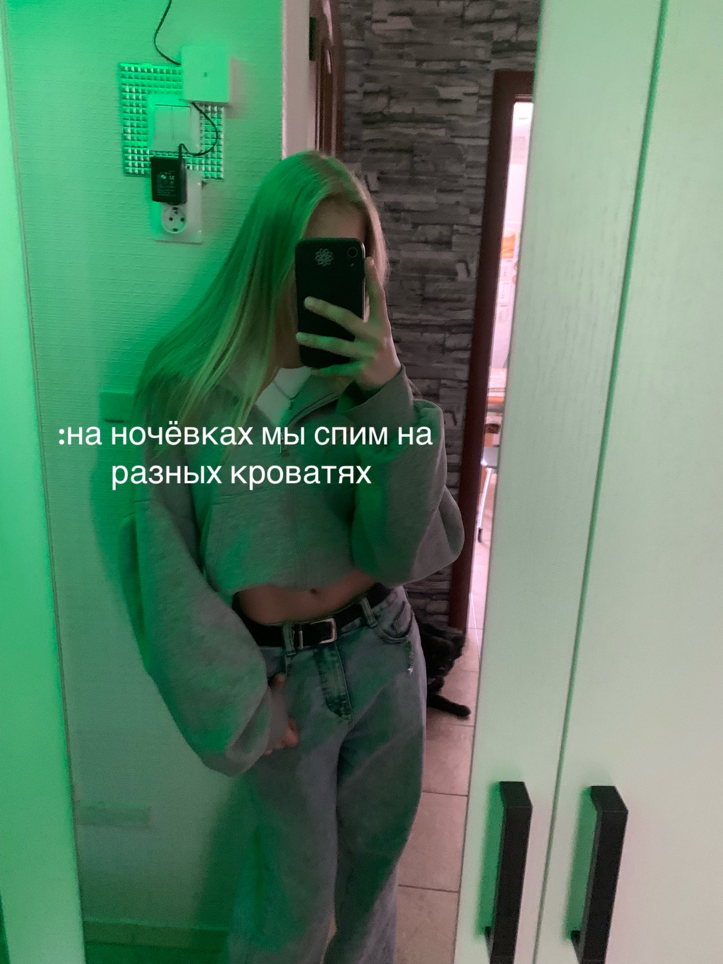 @"ℳ𝒾𝓇ℴ𝓃ℴ𝓋𝒶𝒶"🌡️