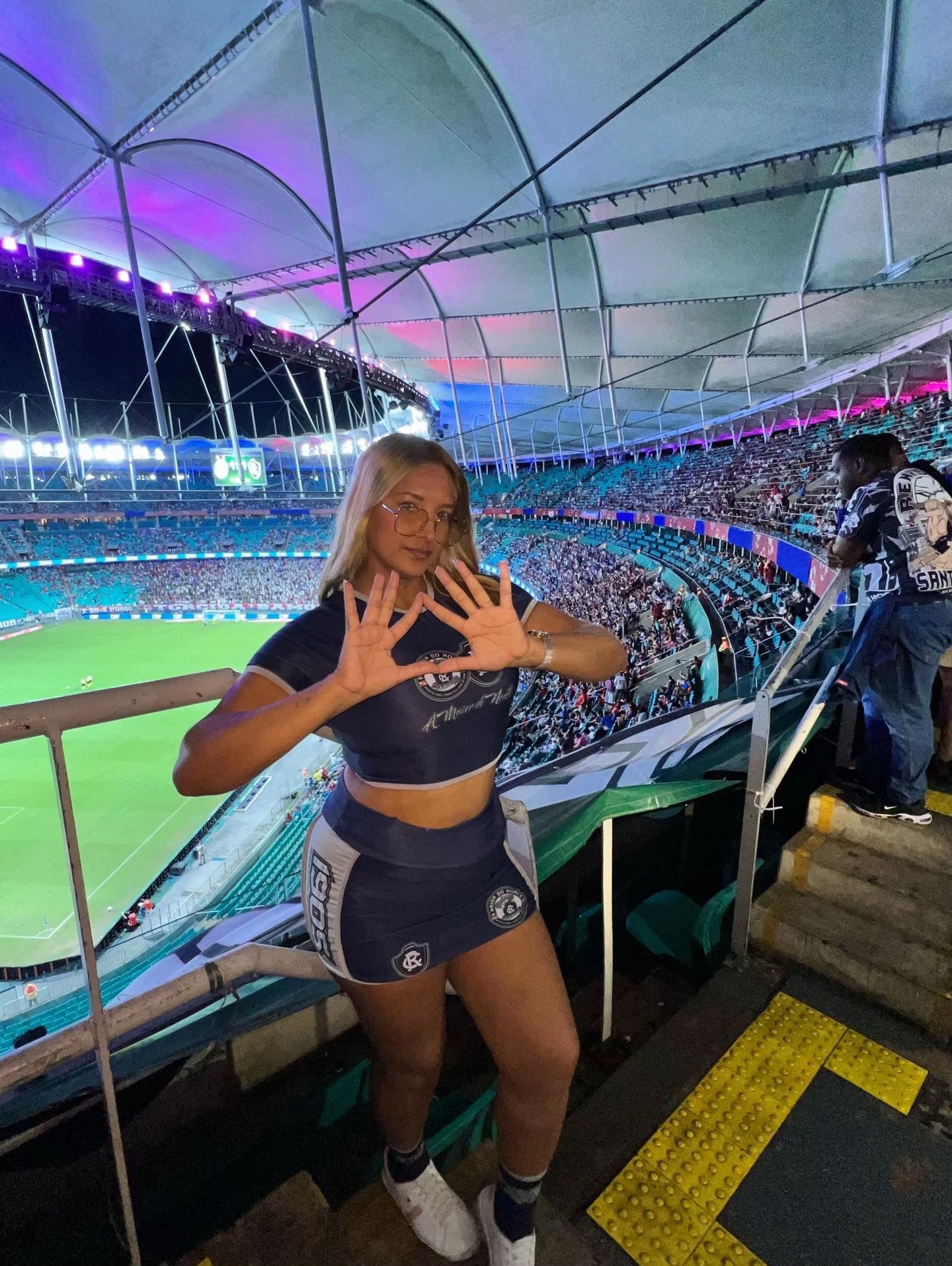 @Yara Leão