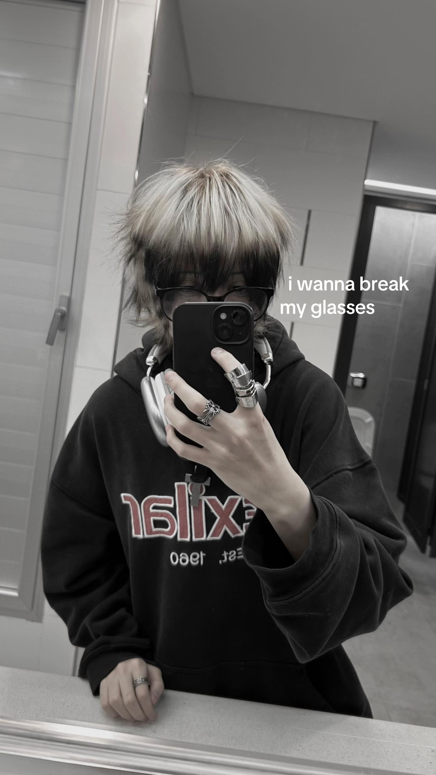 @๐๐๐ง๐๐๐ซ.