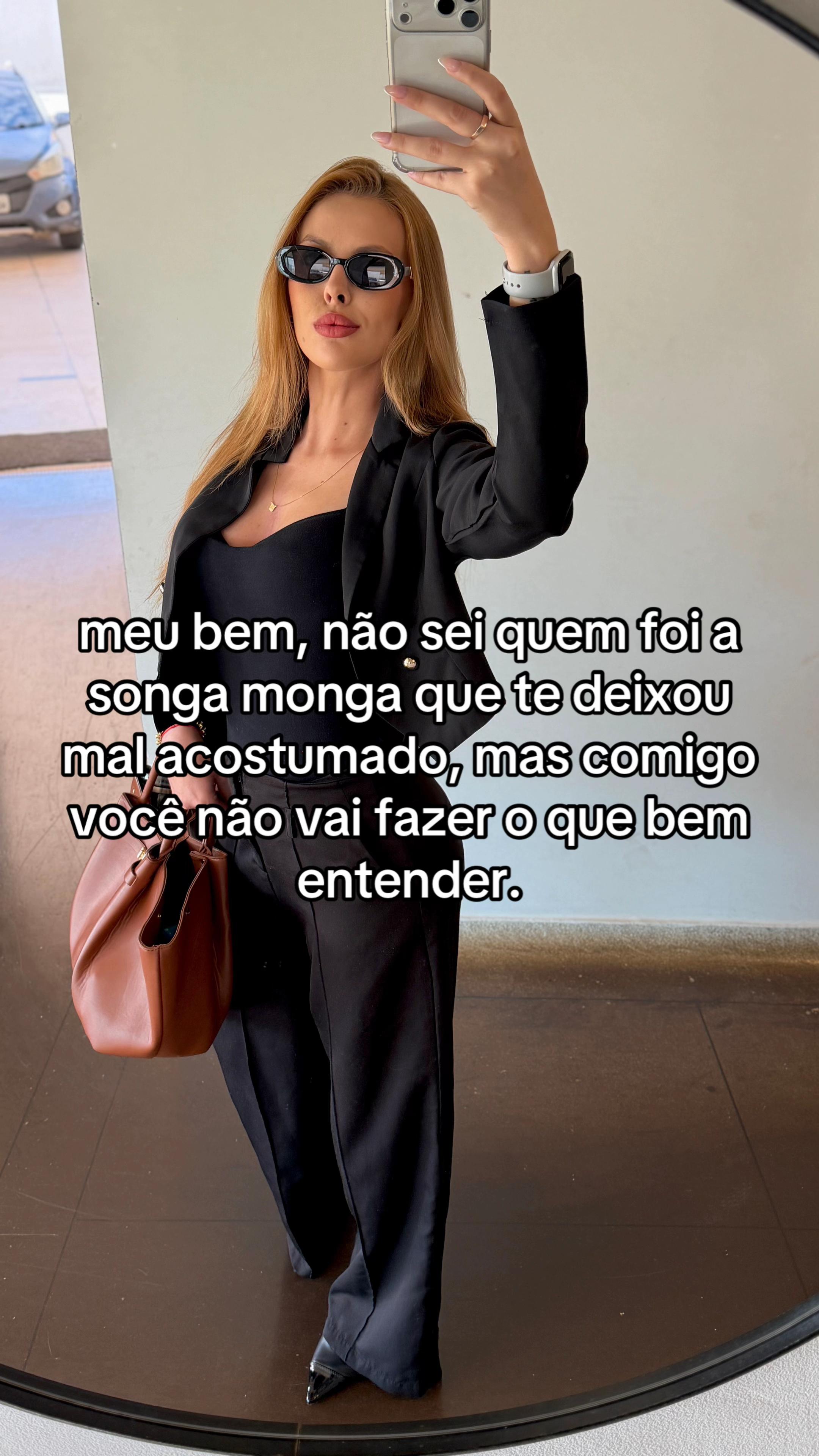 @Ana Carla