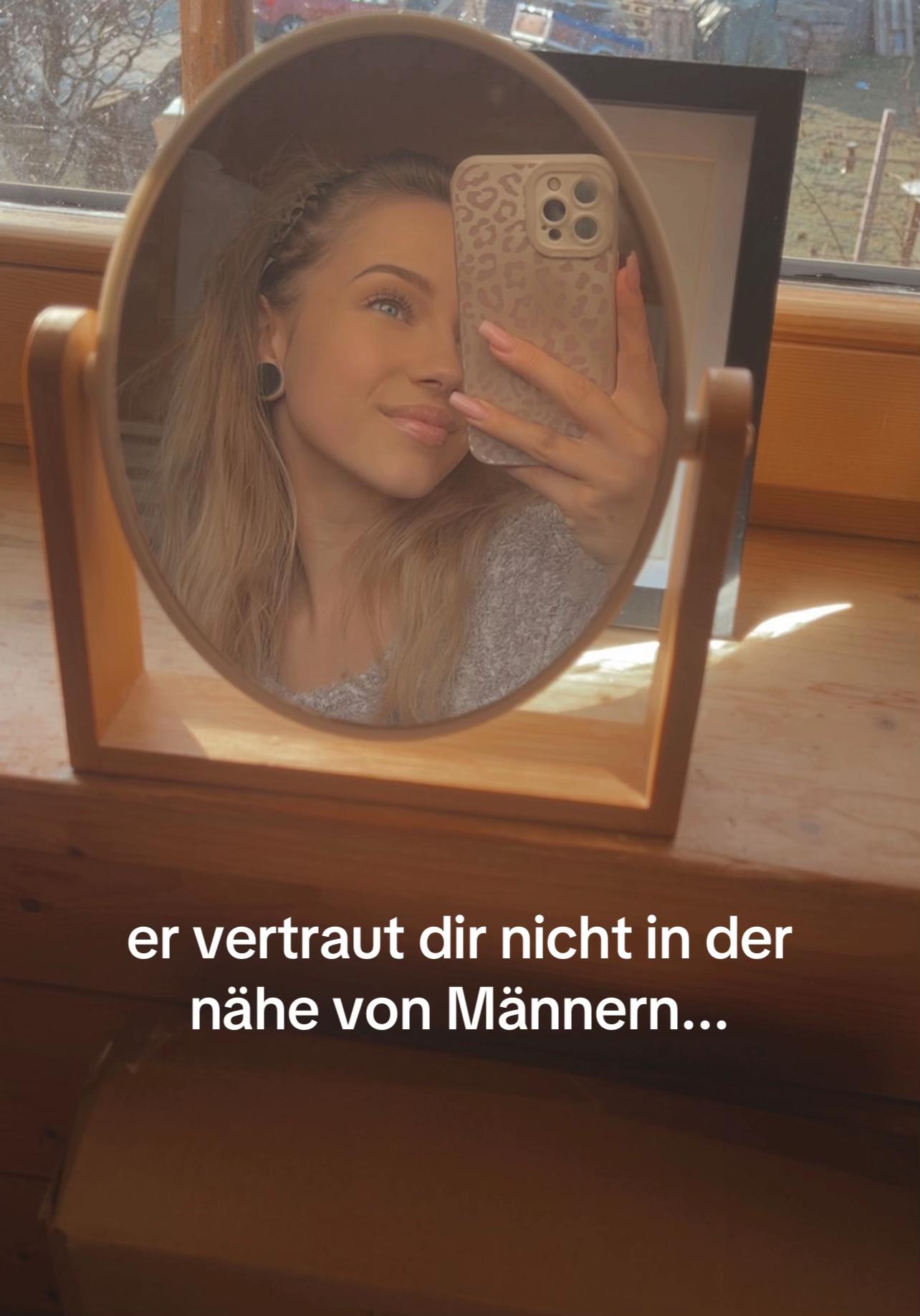 @Line.