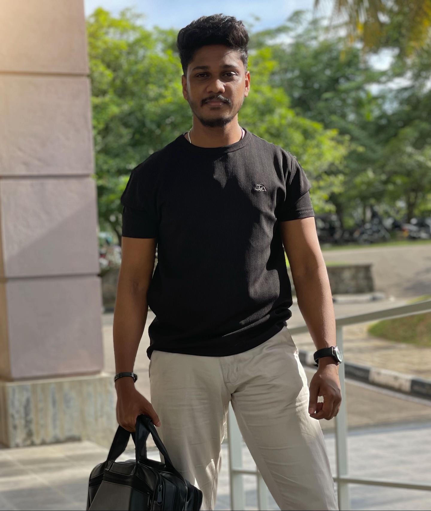@Nethra_Jayasekara