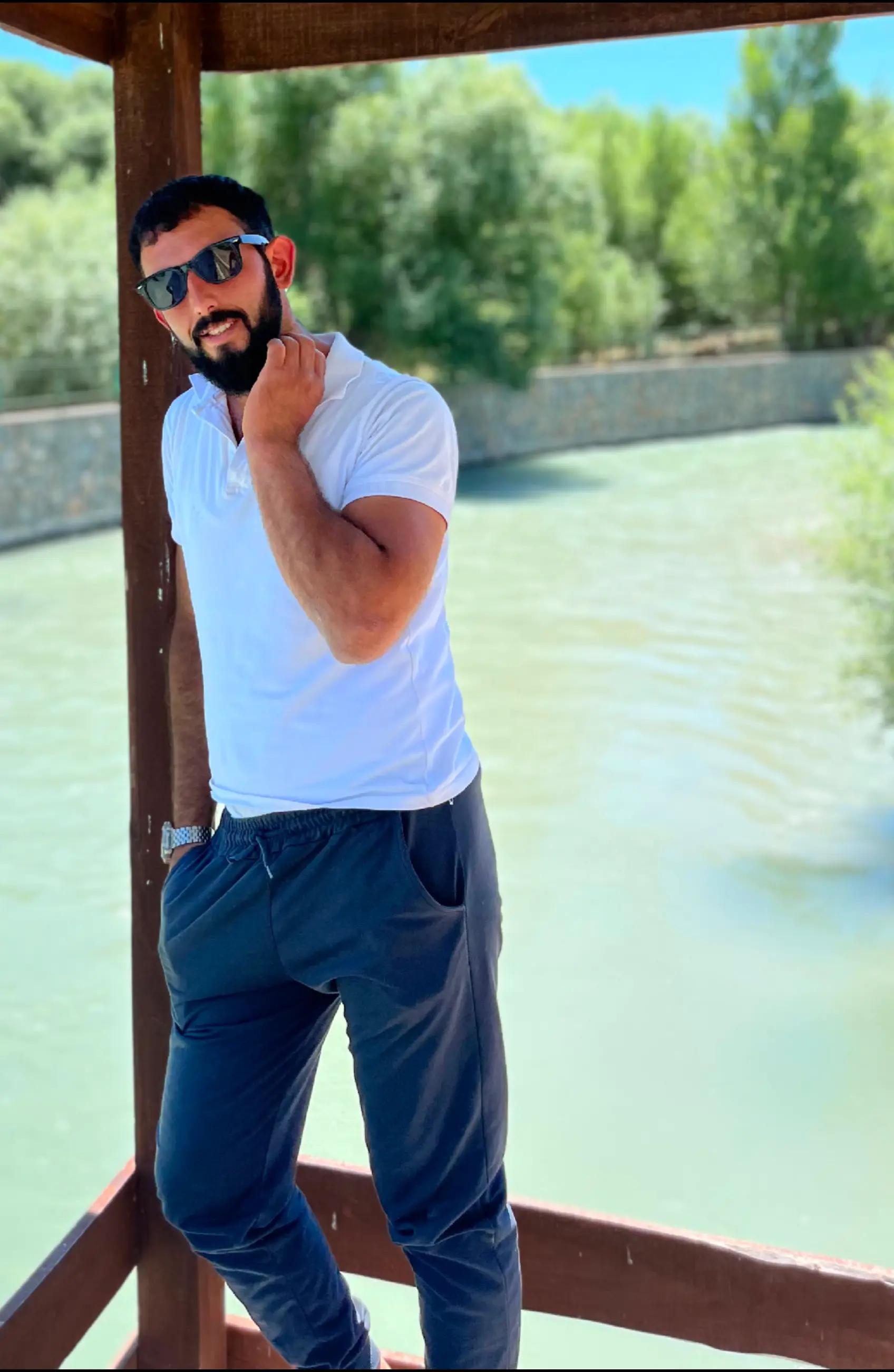 @İ&Ccedil;İ AŞK DOLU