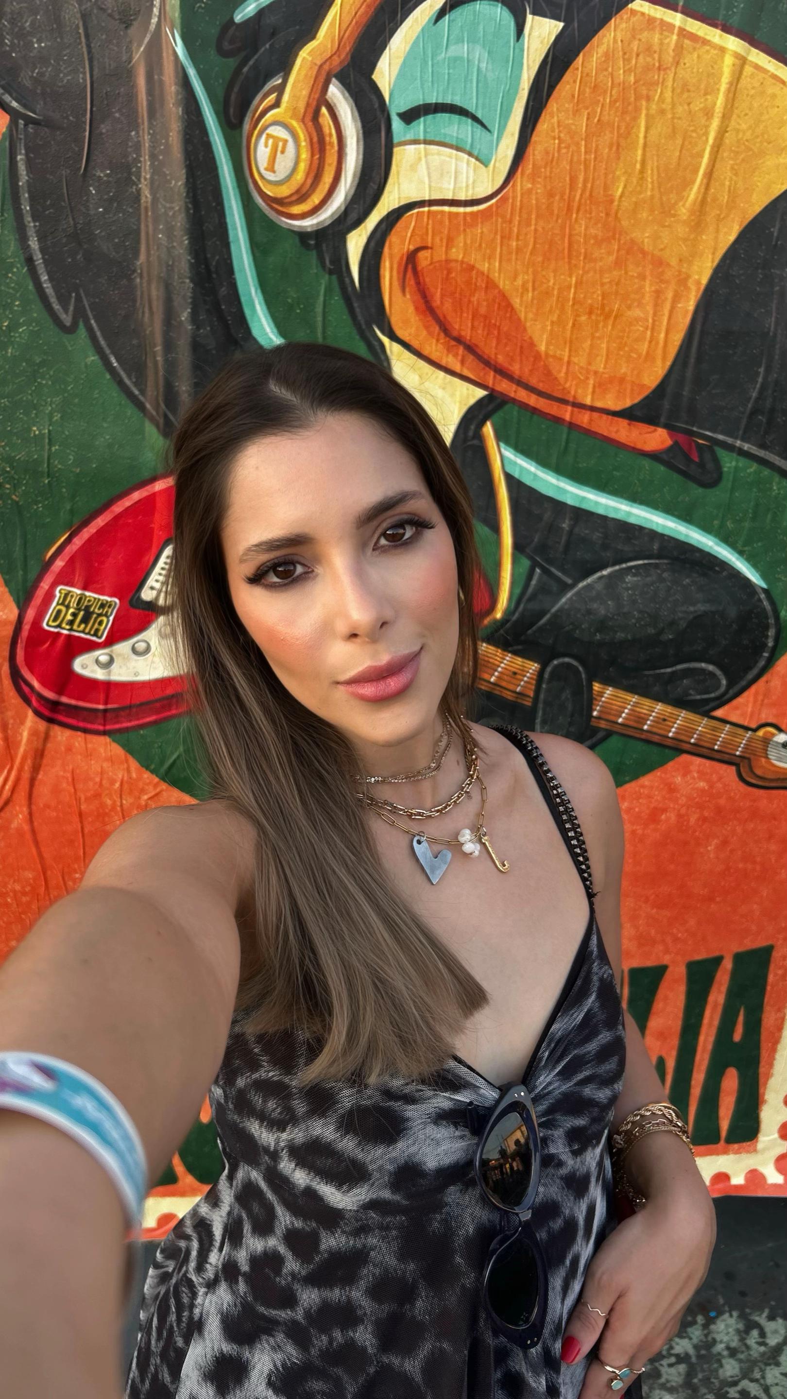 @Julia Nicole