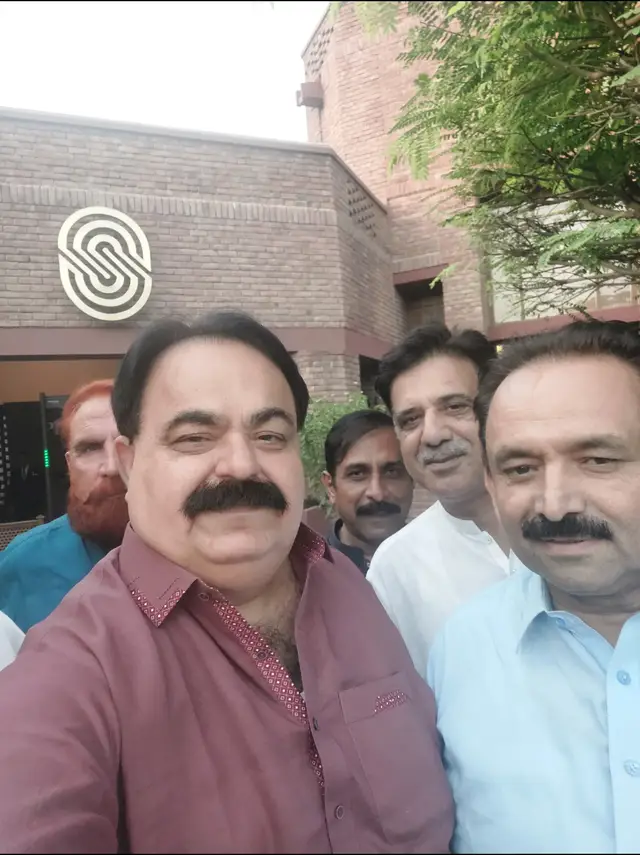 @Zawar Gull