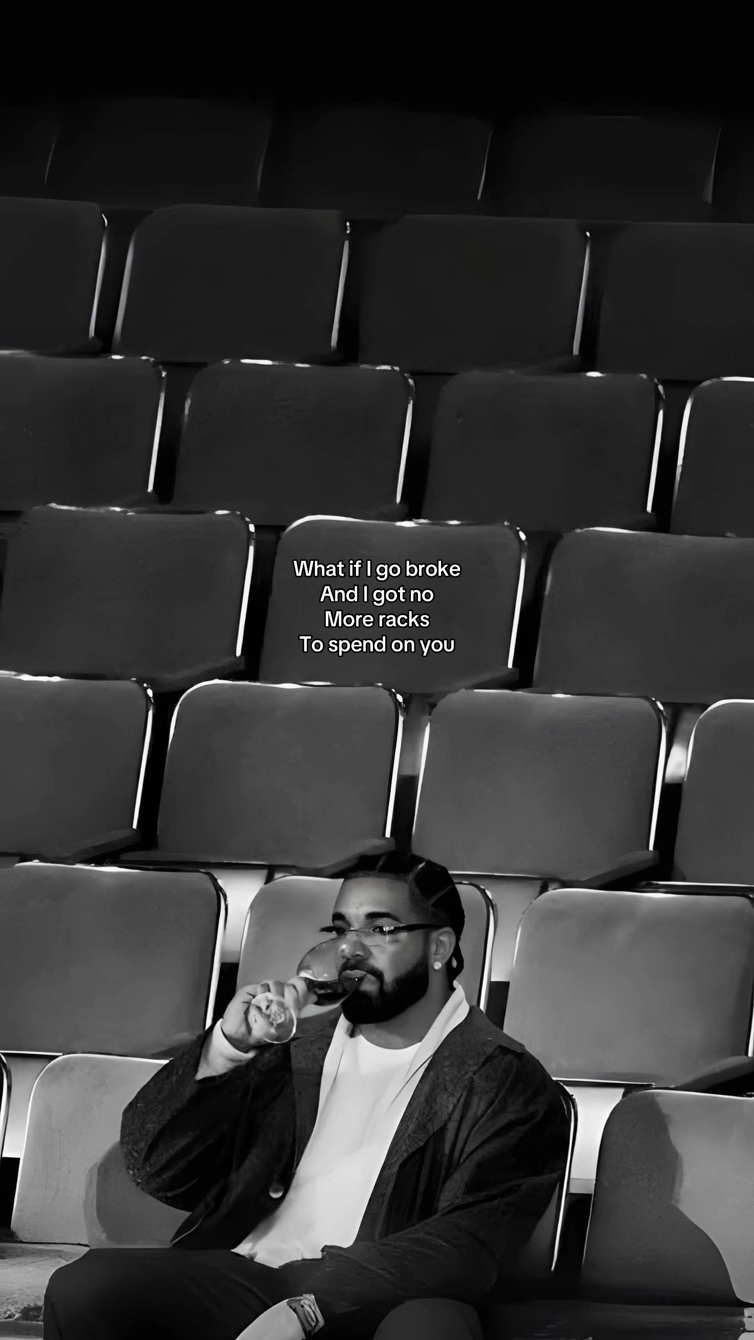 @🎧